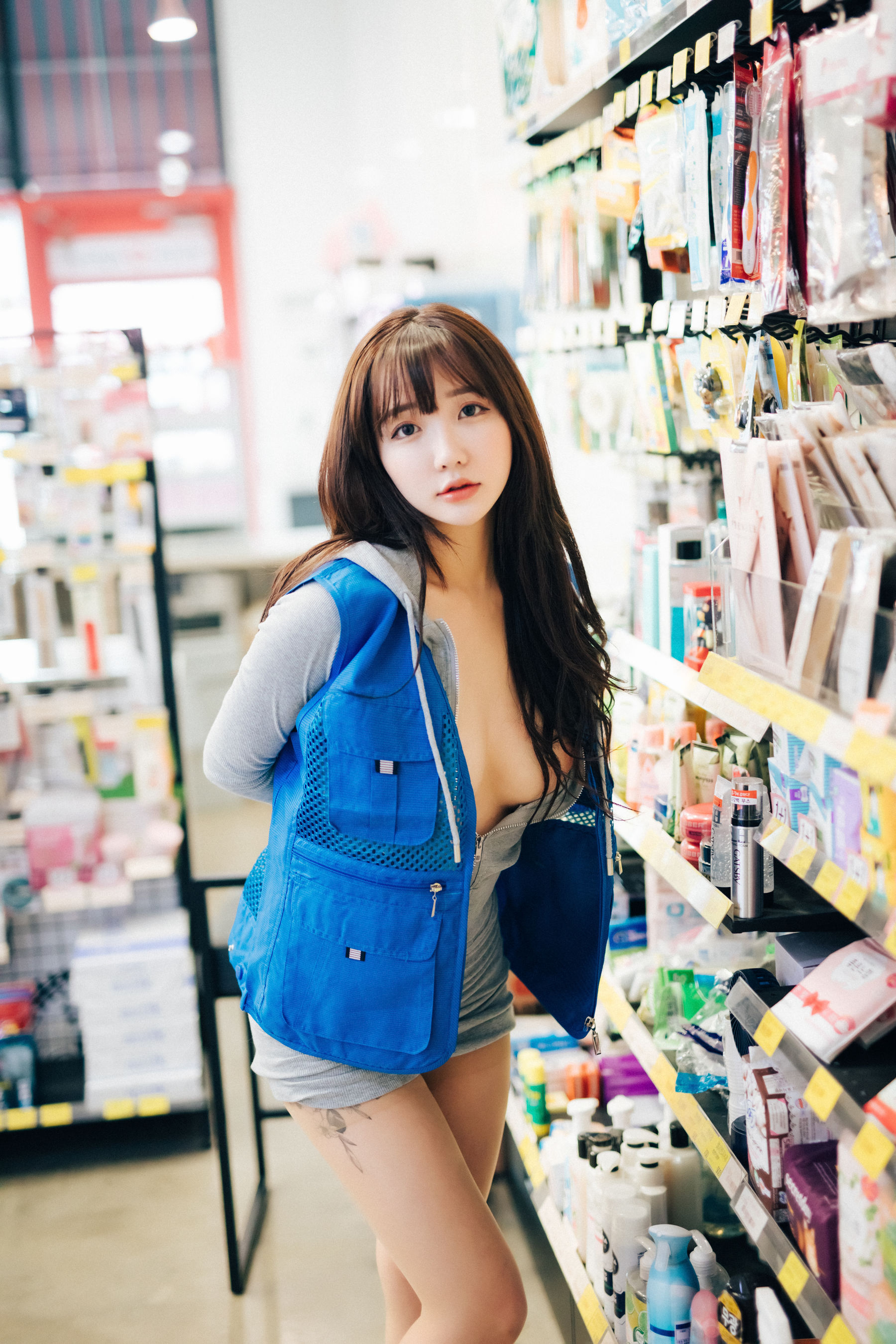[LOOZY] Yeeun - cs part-timer