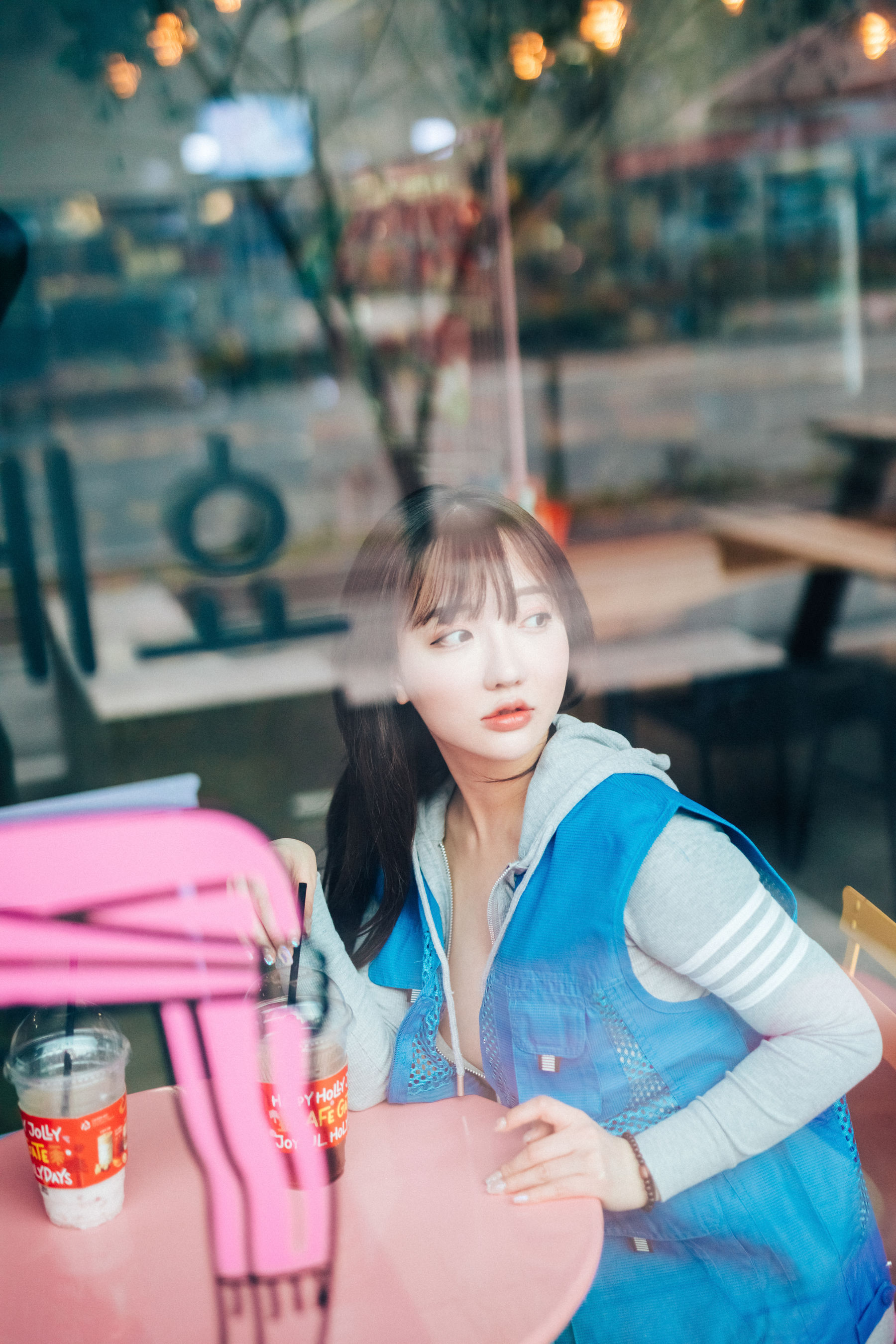 [LOOZY] Yeeun - cs part-timer