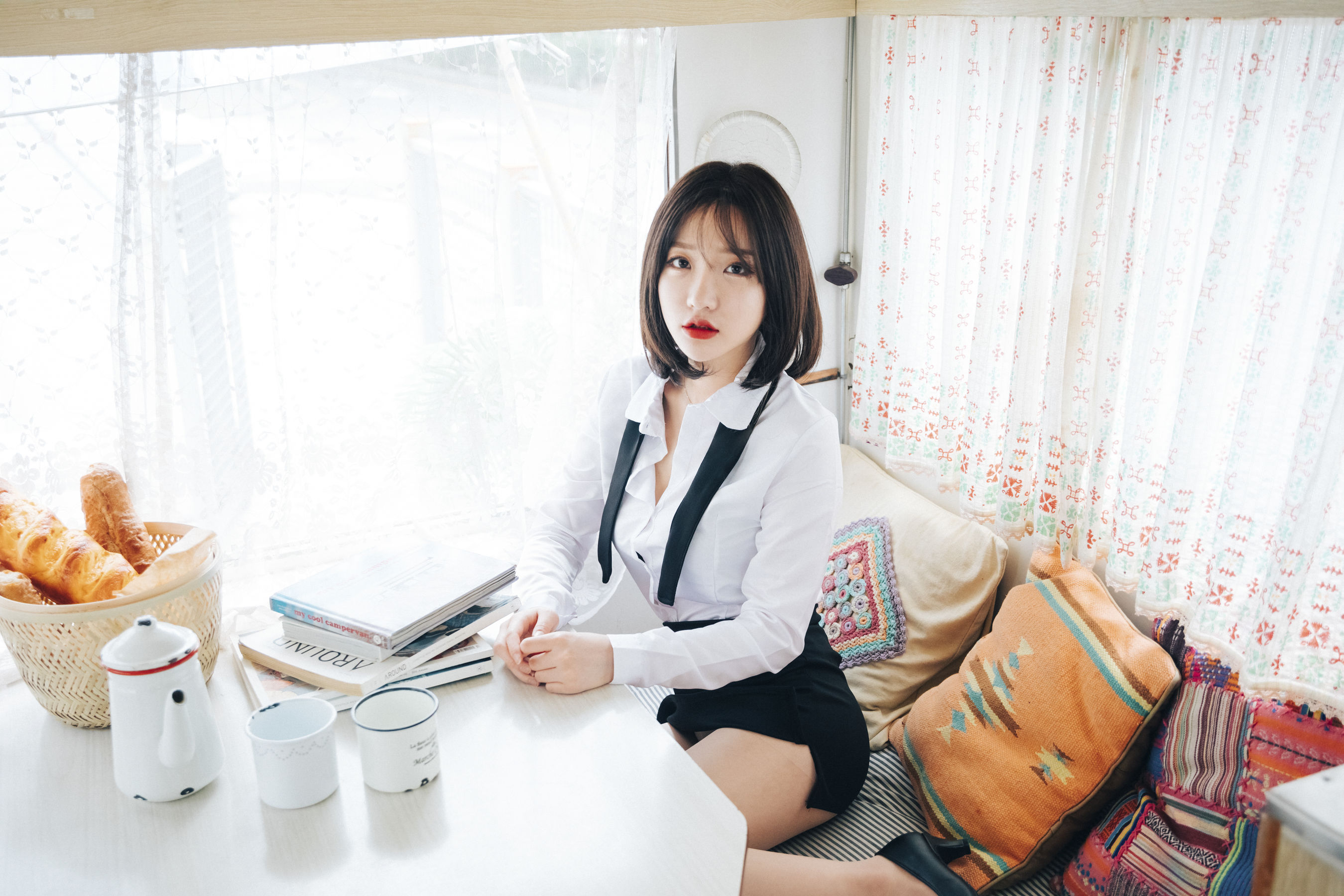 [LOOZY] Yeeun - Officegirl\'s Vacation Vol.2
