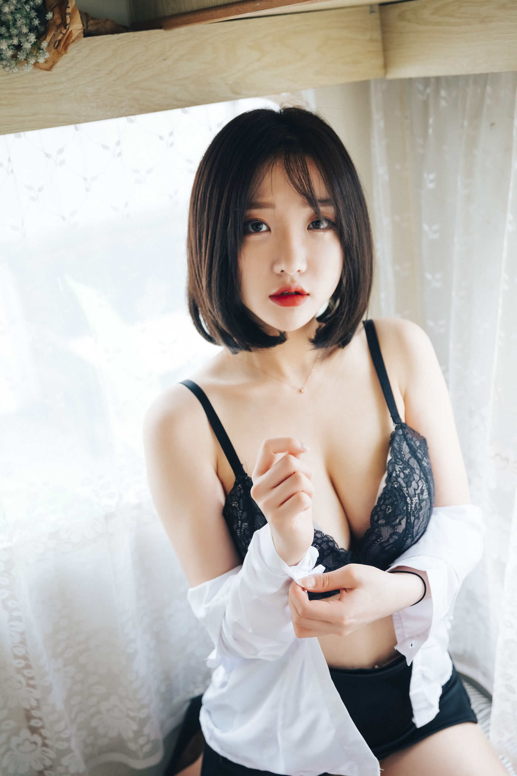 [LOOZY] Yeeun - Officegirl\'s Vacation Vol.2