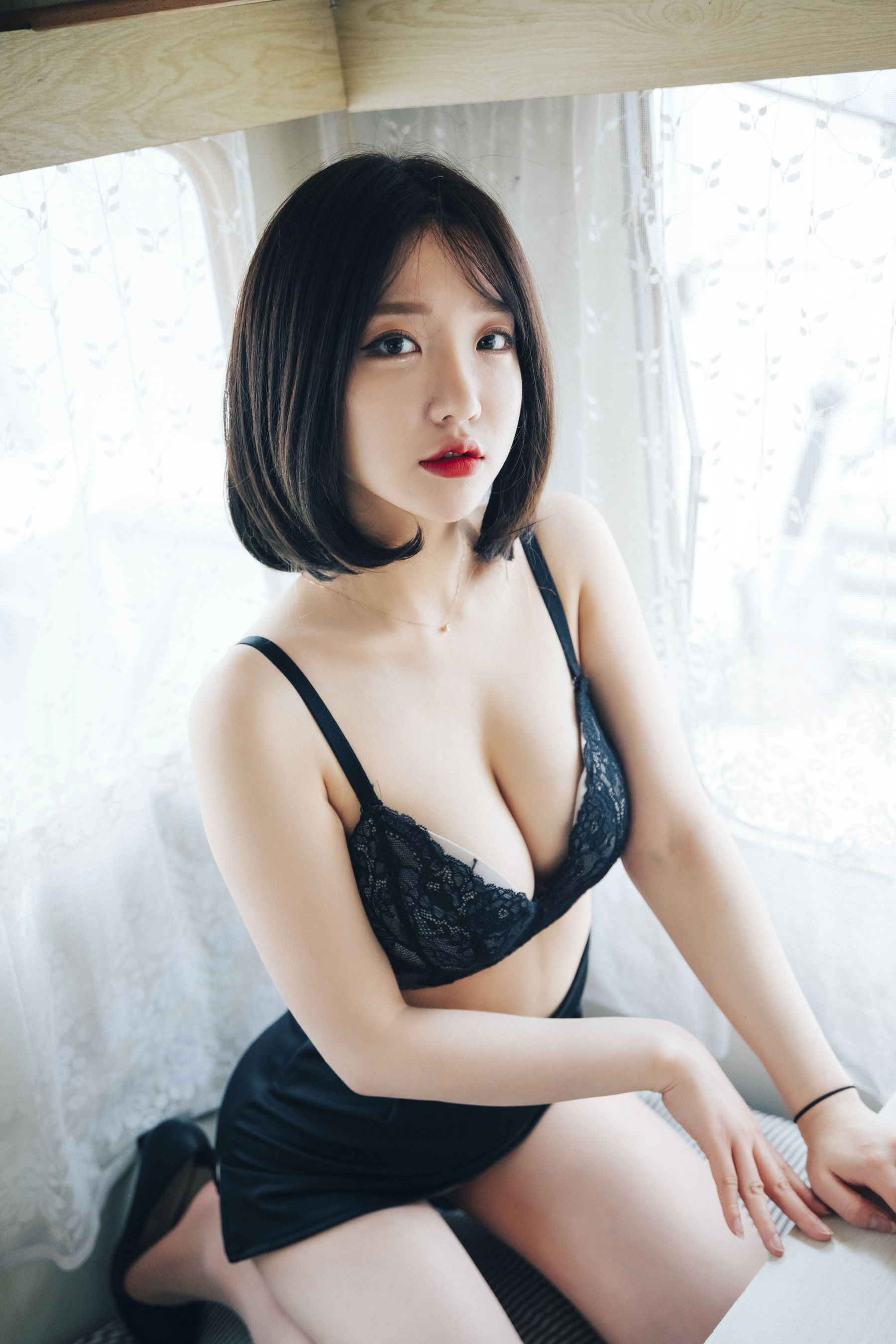 [LOOZY] Yeeun - Officegirl\'s Vacation Vol.2