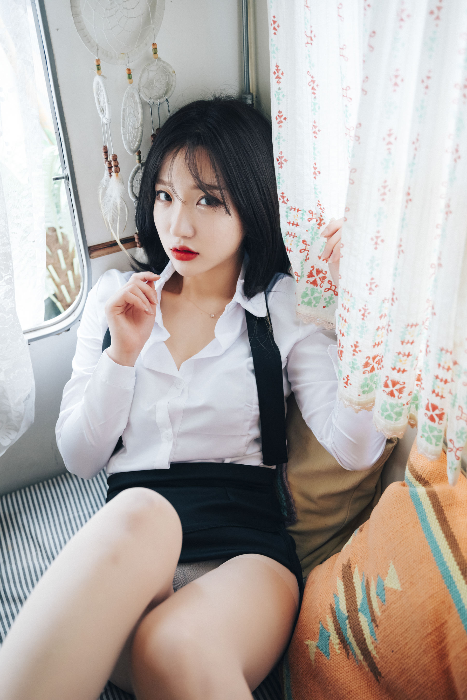 [LOOZY] Yeeun - Officegirl\'s Vacation Vol.2