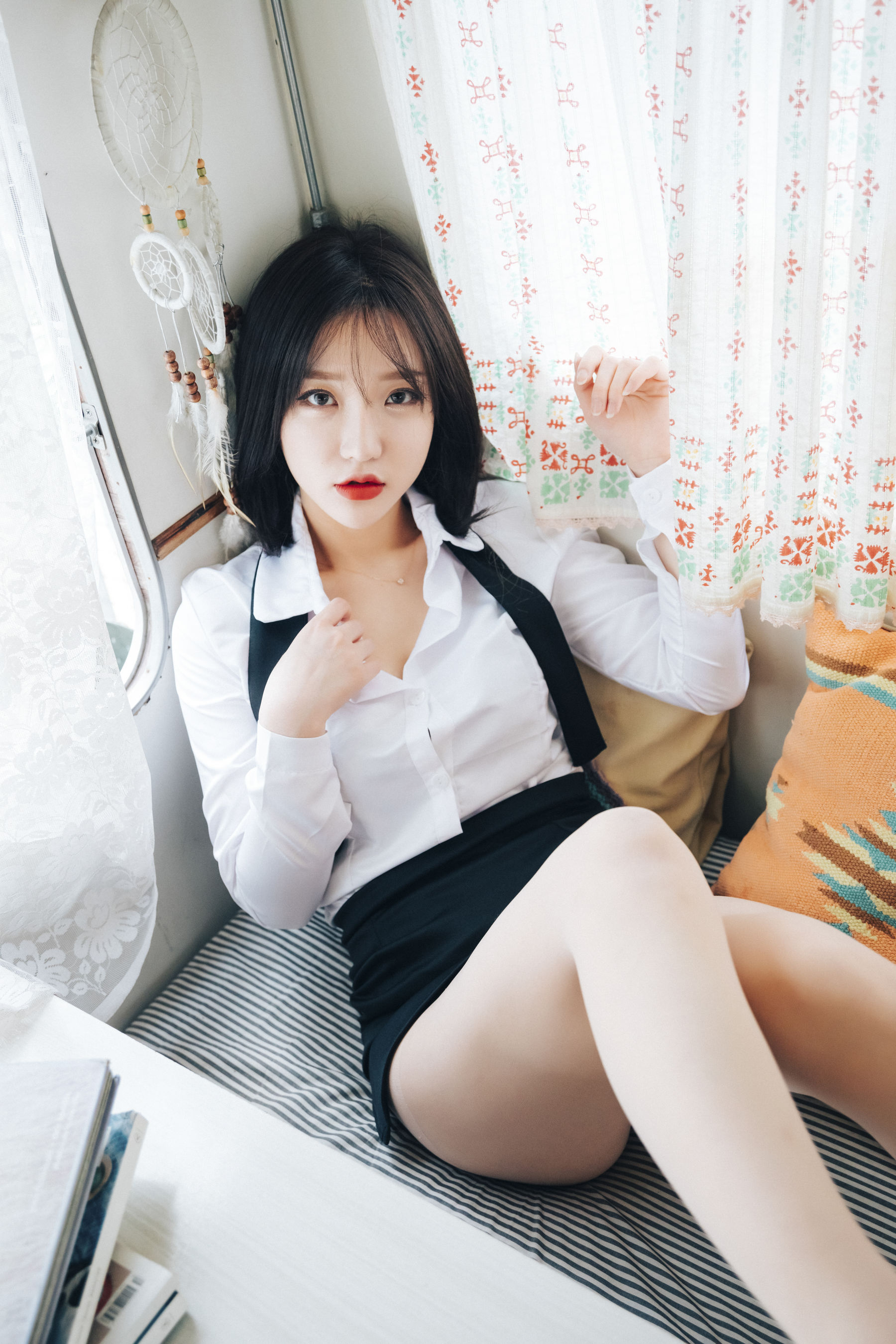 [LOOZY] Yeeun - Officegirl\'s Vacation Vol.2