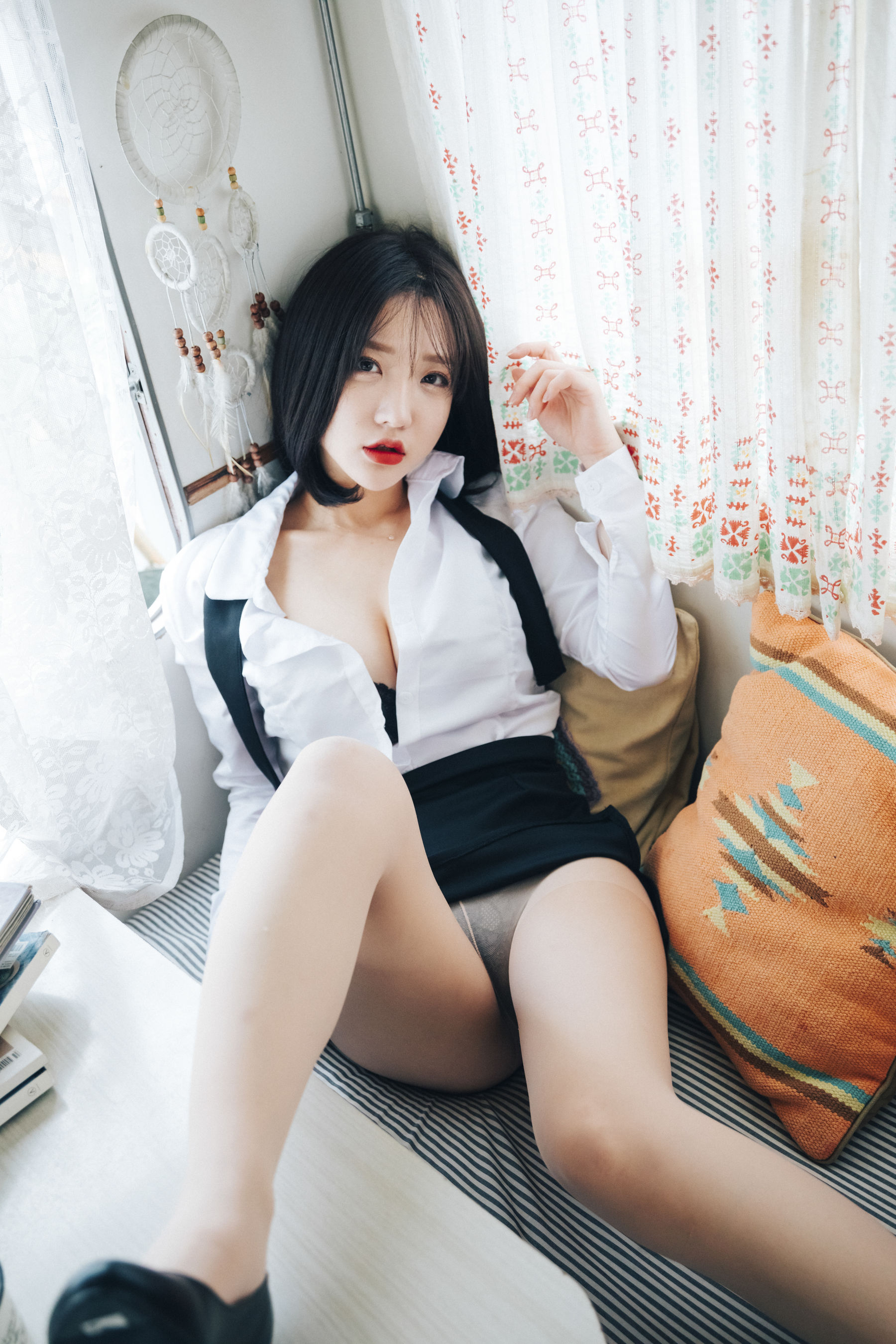 [LOOZY] Yeeun - Officegirl\'s Vacation Vol.2