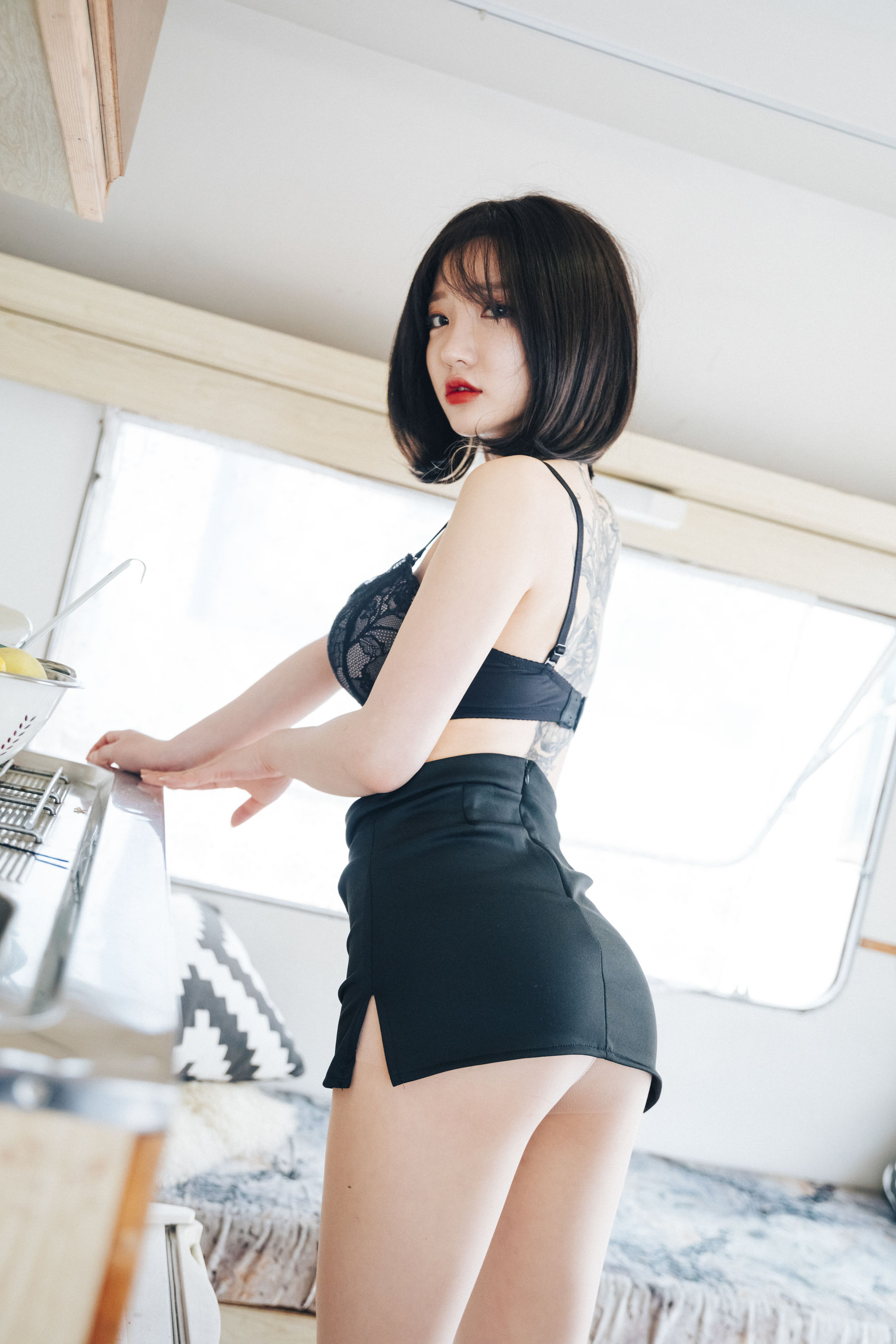 [LOOZY] Yeeun - Officegirl\'s Vacation Vol.2