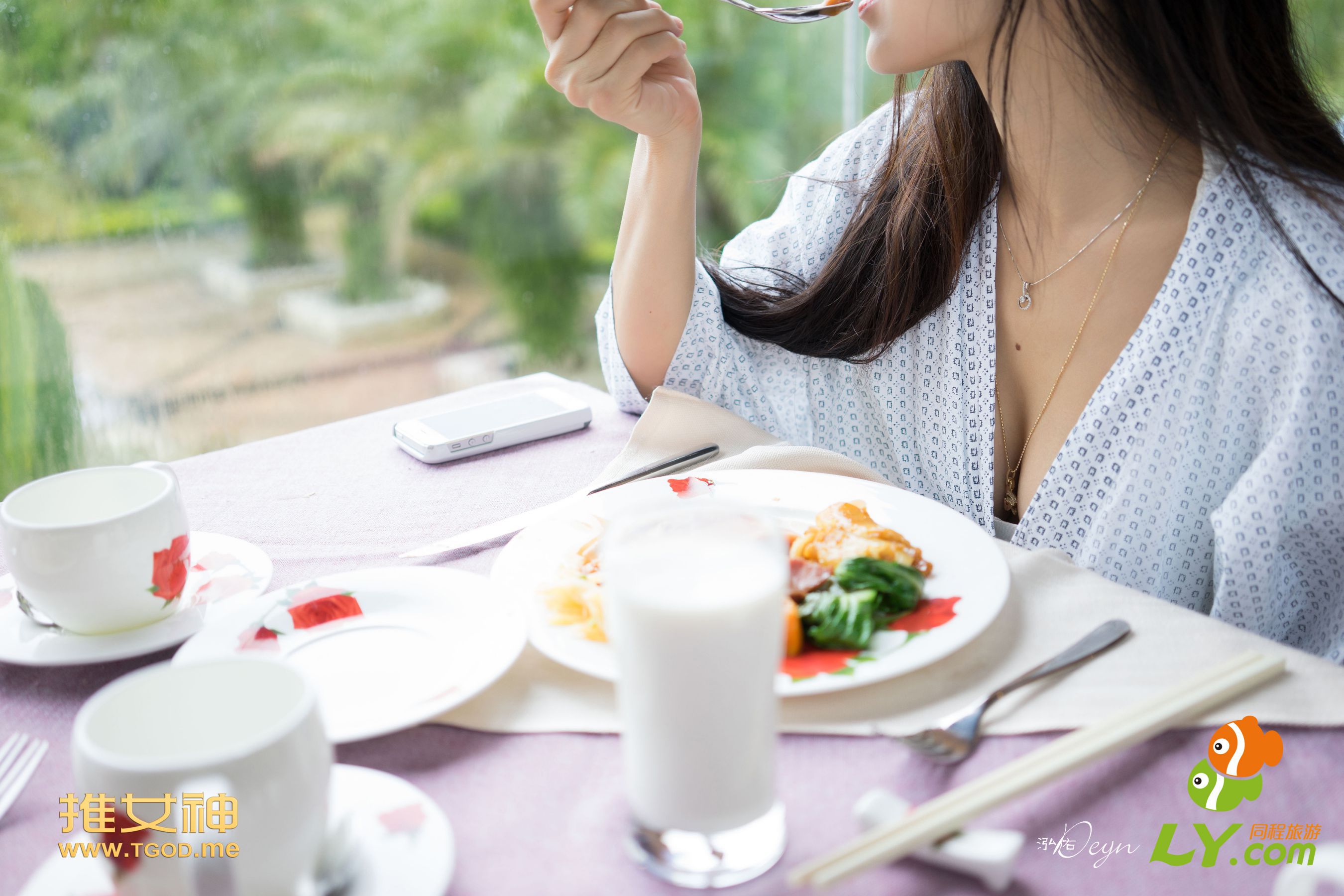 本能Luvian《女神去哪儿第4期》  [TGOD推女神] 写真集