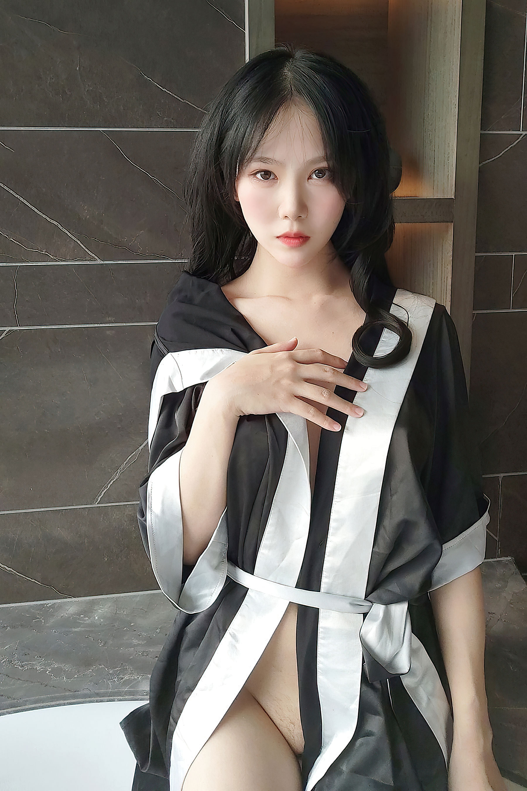 [尤蜜YouMiabc]  抖娘利世 今夜不归