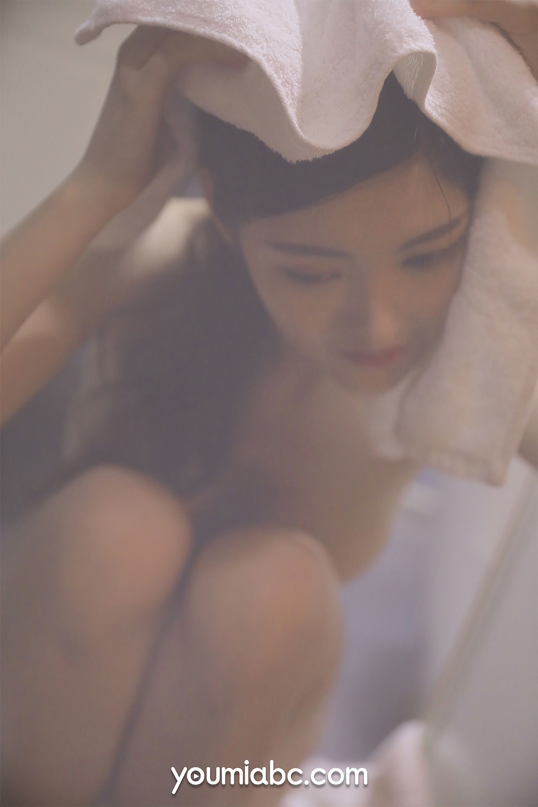 [尤蜜YouMiabc]  沈梦瑶 浴中少女
