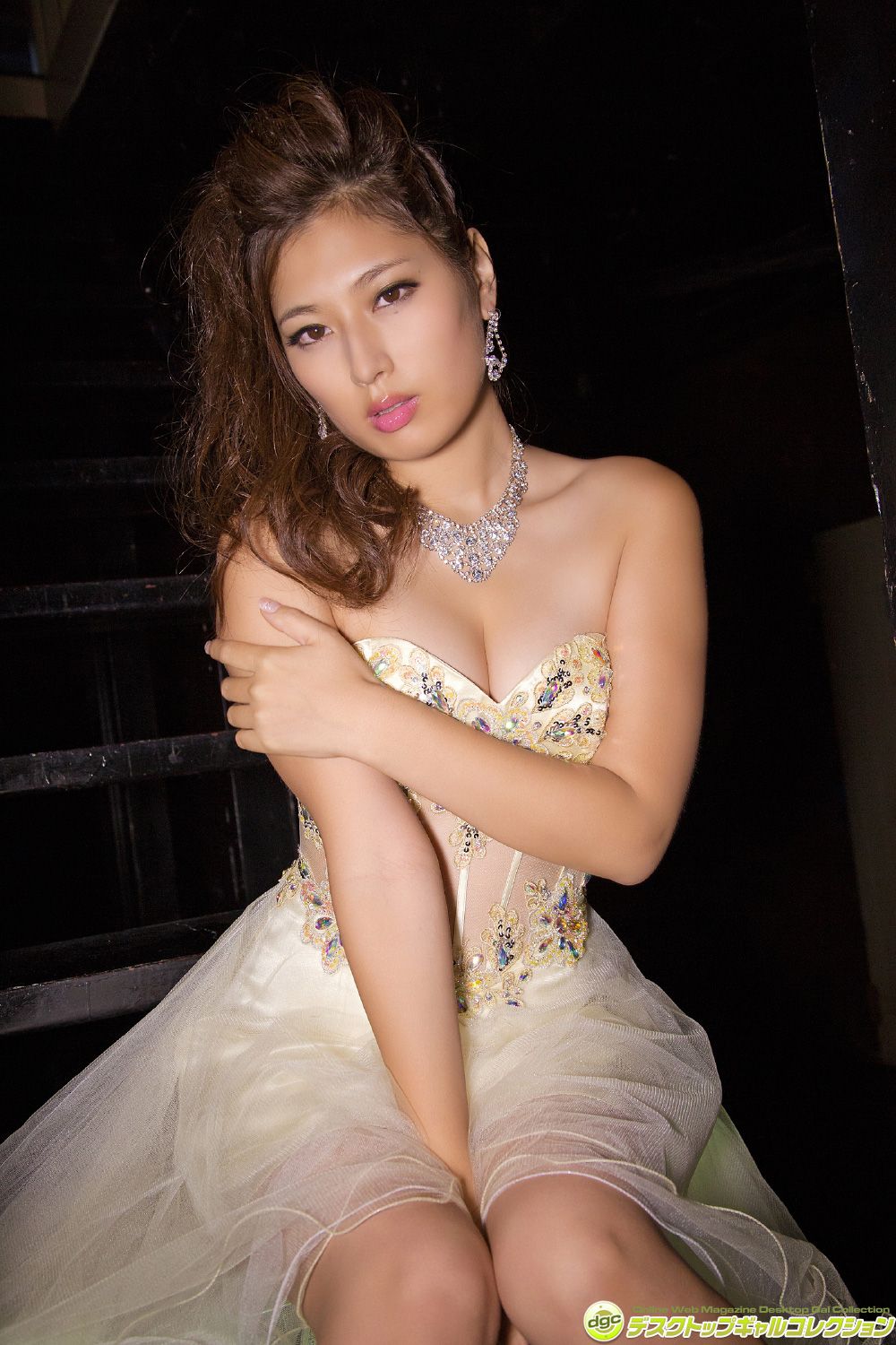 佐々木麻衣《ラフランスヒップが揺れる魅惑のボディ!!》 [DGC] NO.1210