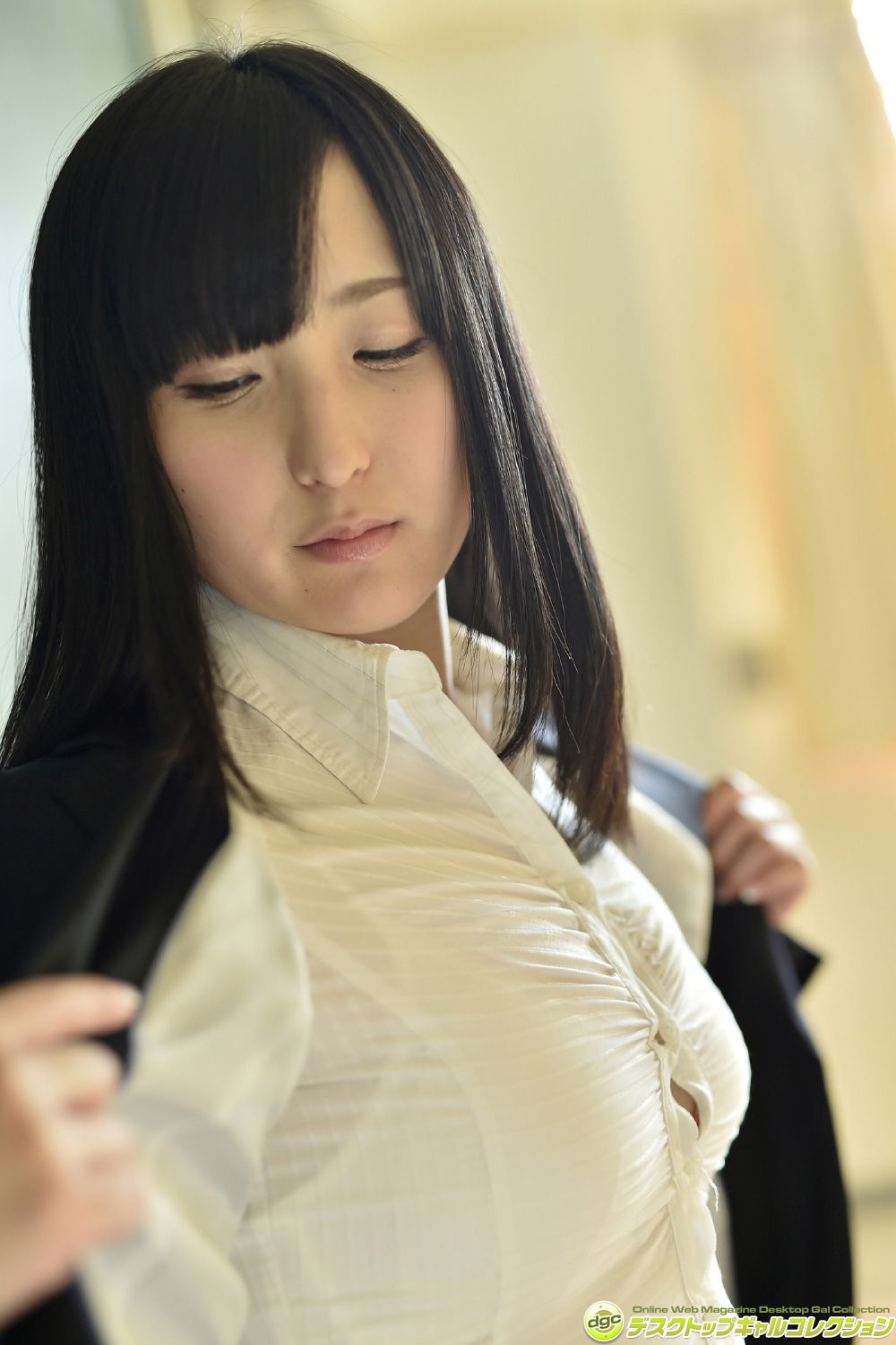 平野聪子《黒髪ロングに透き通る美肌の正統派美少女!》 [DGC] NO.1214