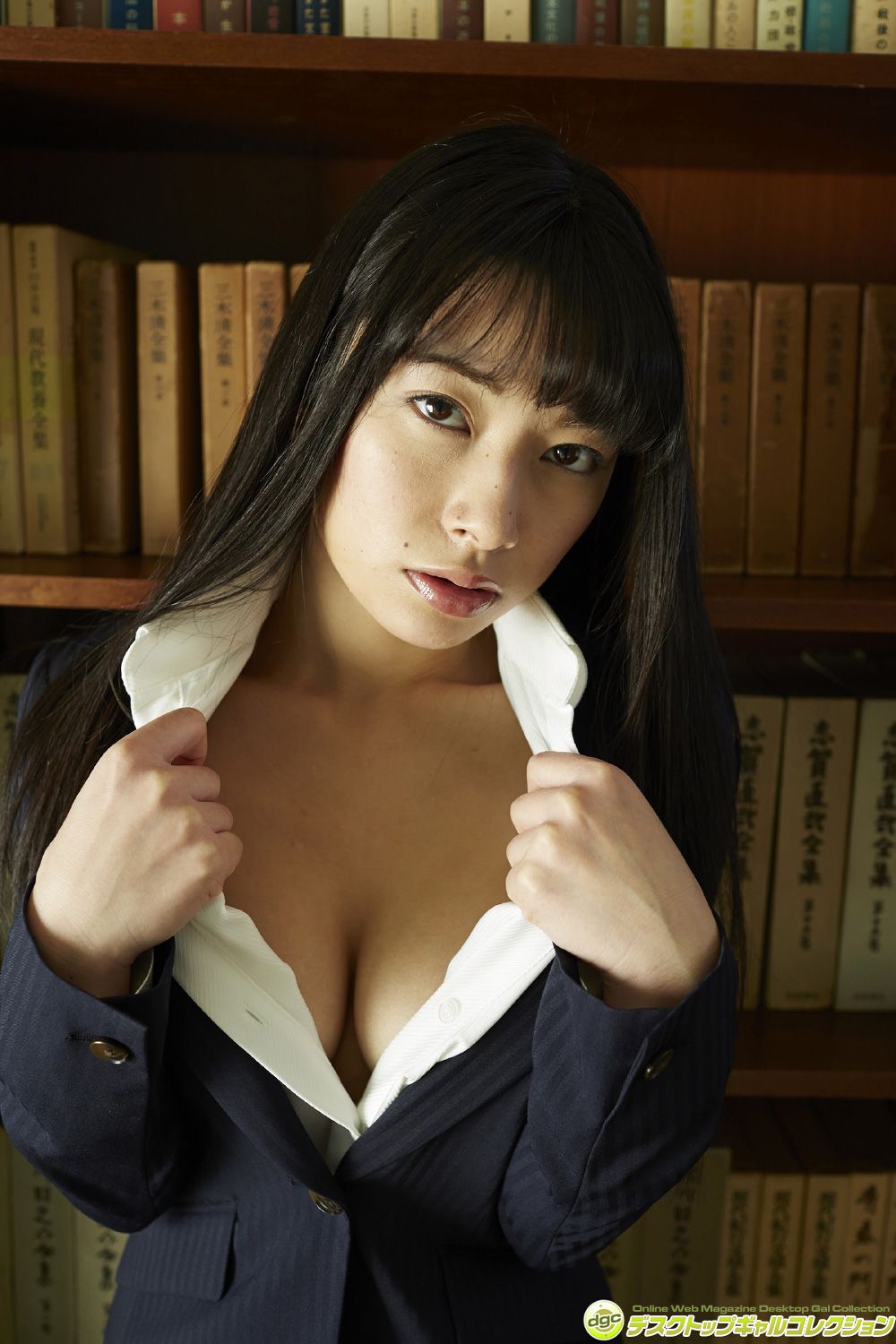 春野恵《官能的な瞳とスタイル抜群のボディで挑発！》 [DGC] NO.1235