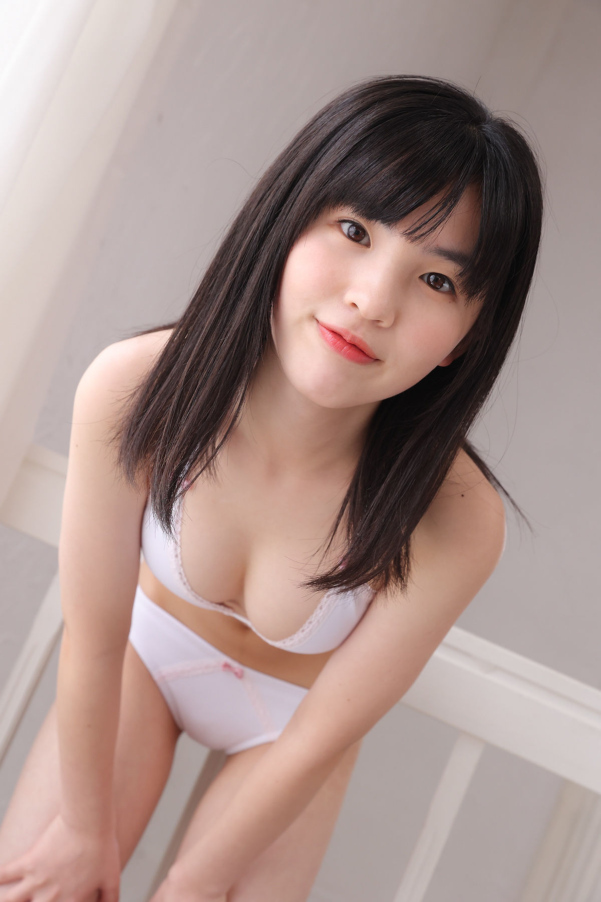 [Minisuka.tv] Ami Manabe 眞辺あみ - Fresh-idol Gallery 89