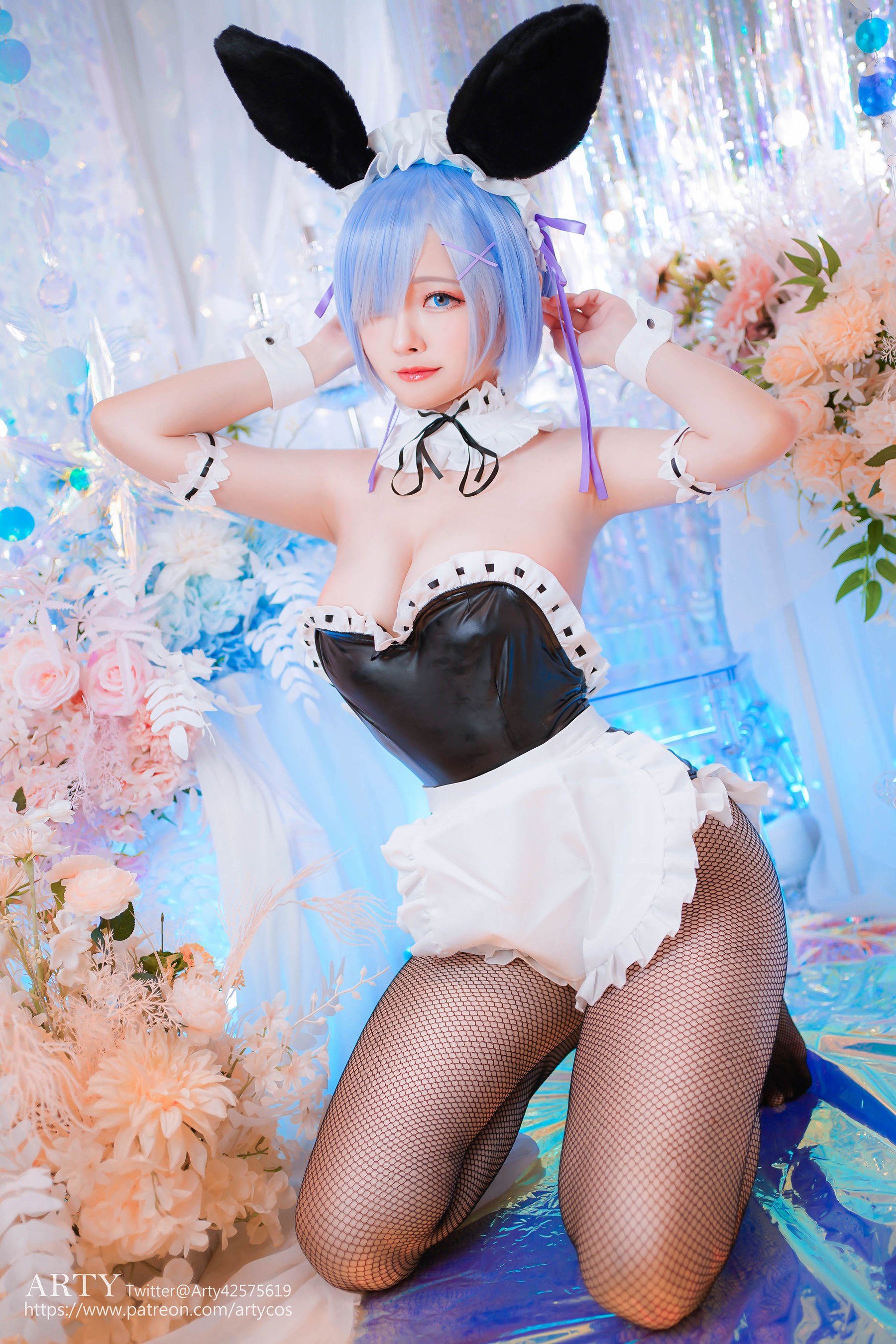 [网红COS] Arty亚缇 - REM bunny suit ver. (Re_Zero)