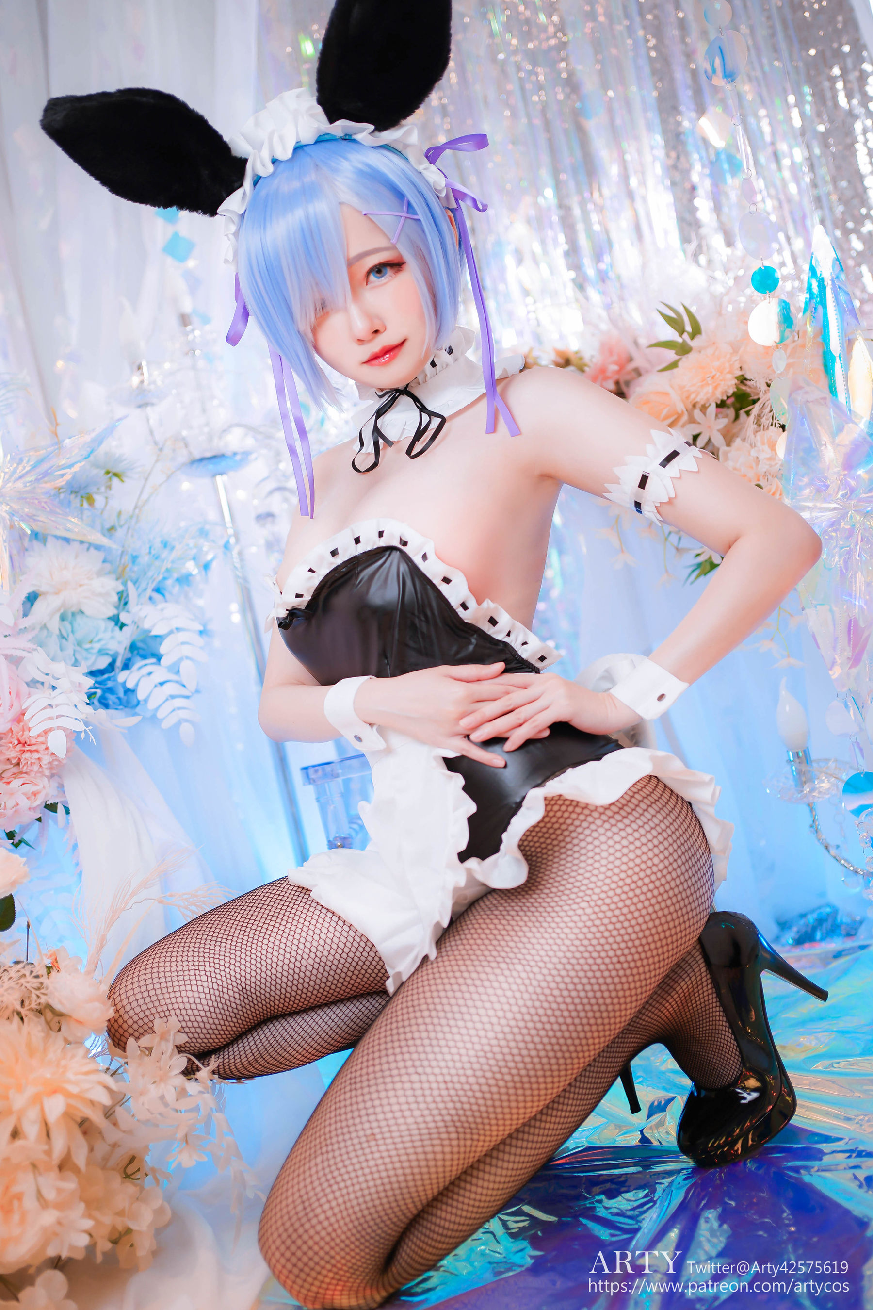 [网红COS] Arty亚缇 - REM bunny suit ver. (Re_Zero)