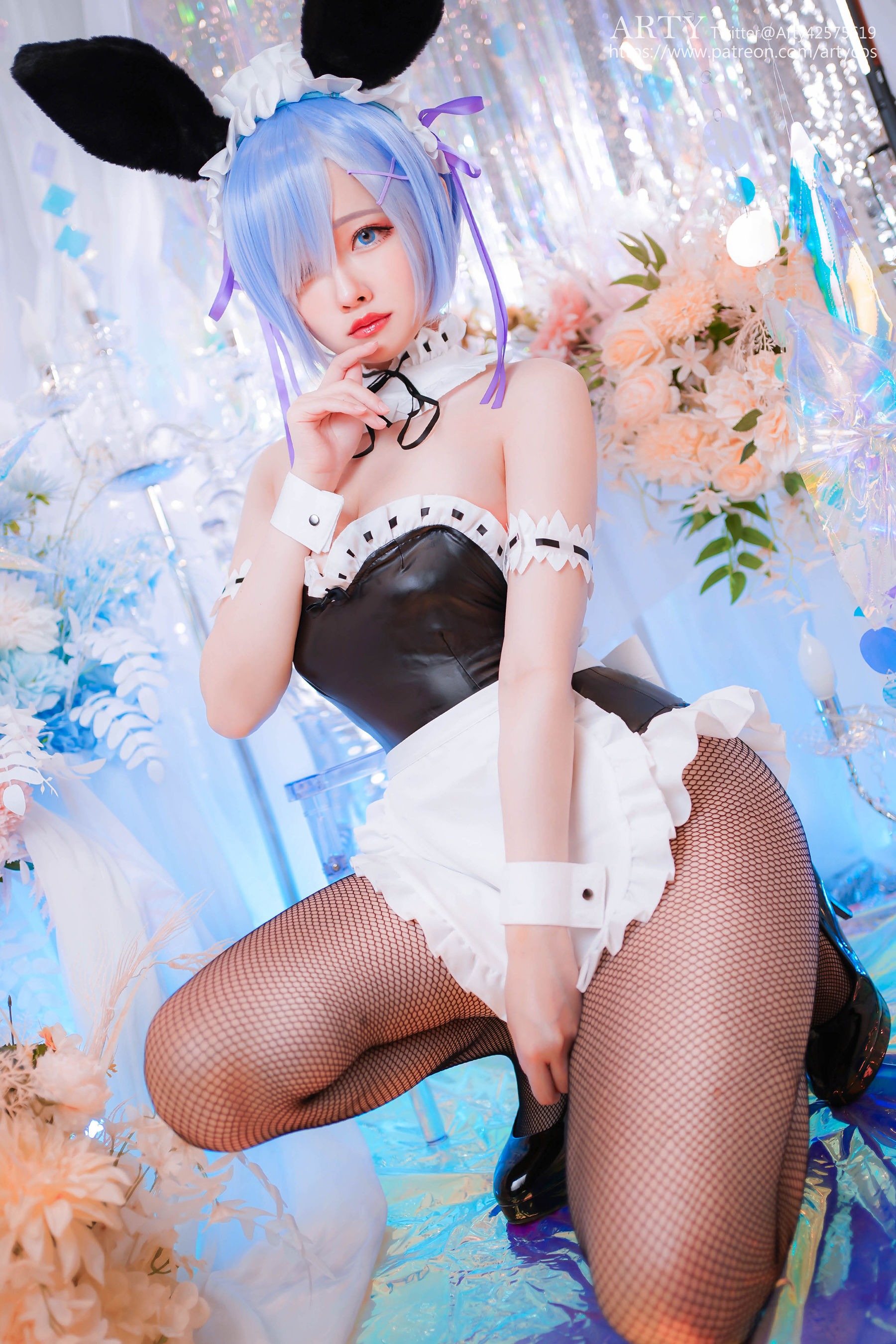 [网红COS] Arty亚缇 - REM bunny suit ver. (Re_Zero)