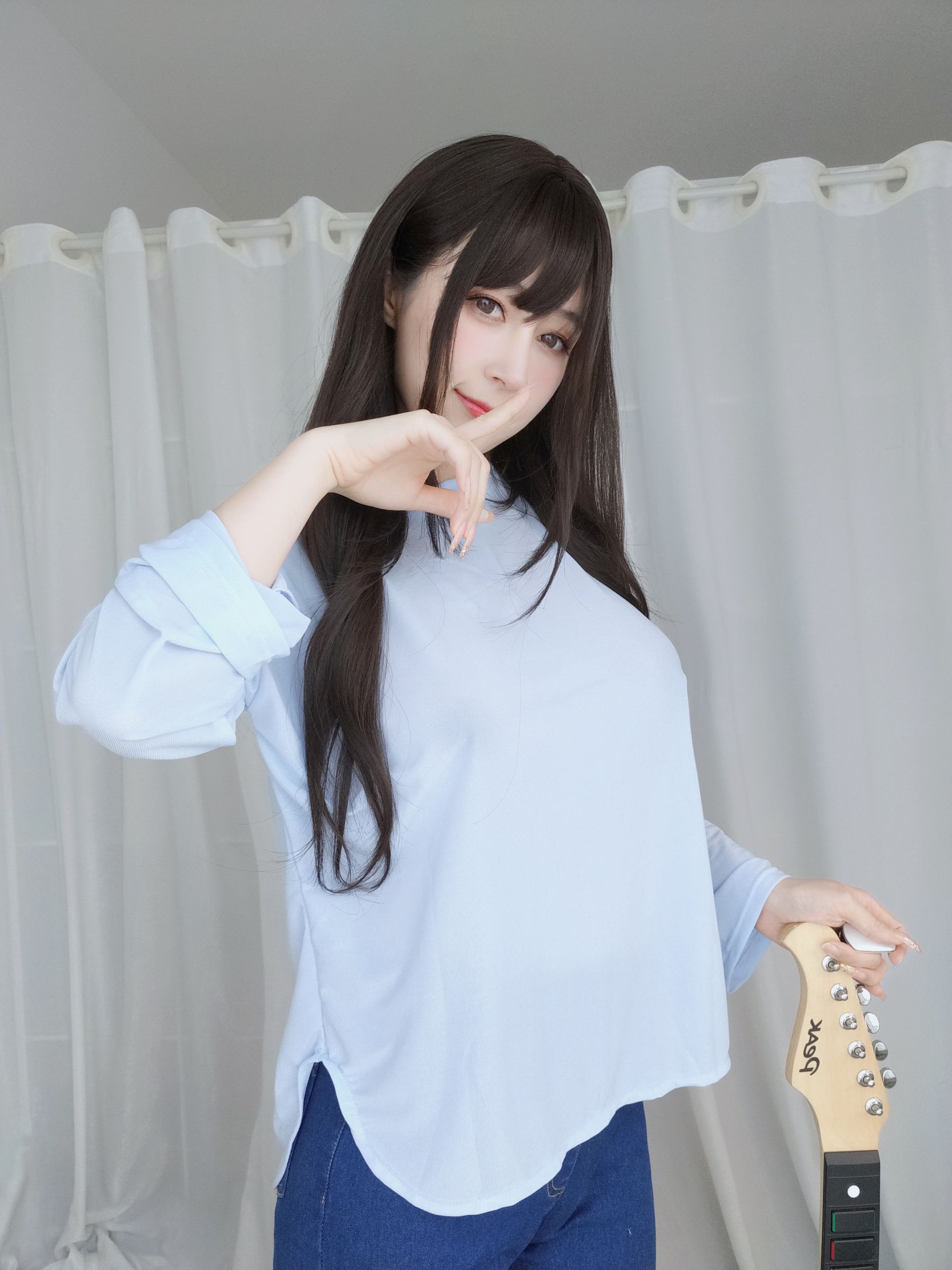 [网红COS] Coser小姐姐白银 - 妹は服を着てください