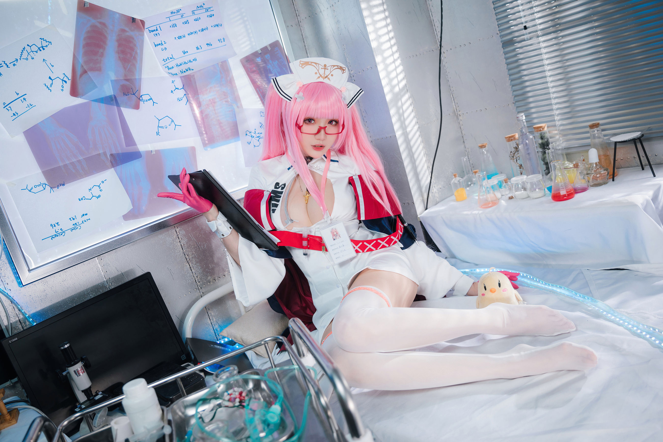 [网红COS] Coser瓜希酱福利 - 英仙座护士