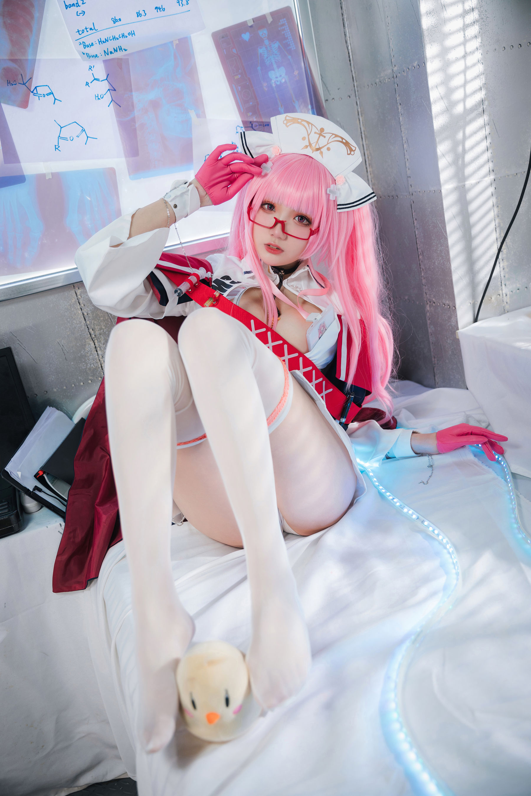 [网红COS] Coser瓜希酱福利 - 英仙座护士
