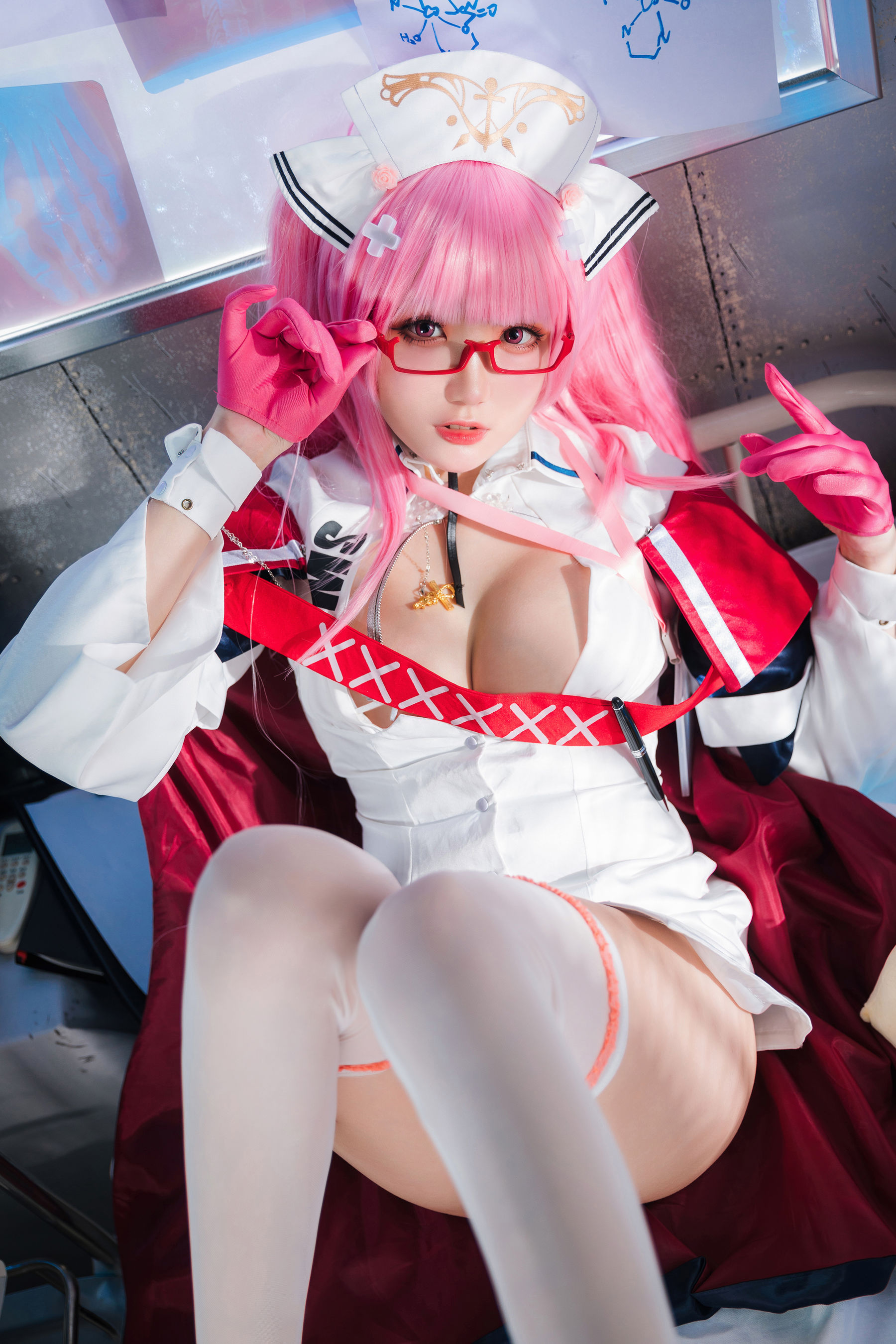 [网红COS] Coser瓜希酱福利 - 英仙座护士
