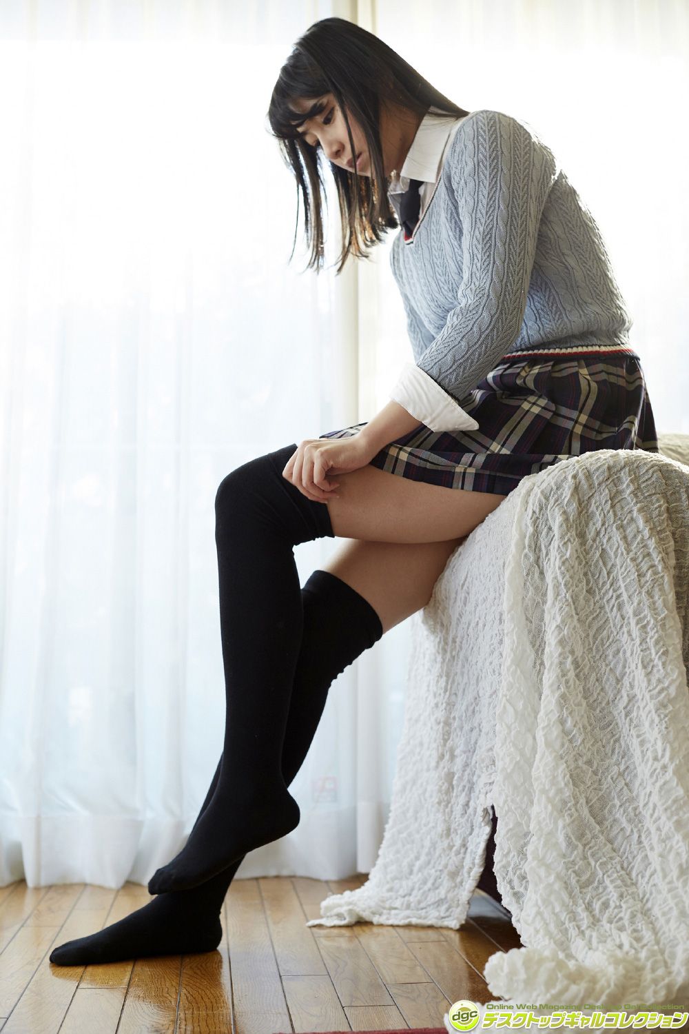 木嶋ゆり《制服が弾けるほどのムチムチボディで魅了！》 [DGC] NO.1244