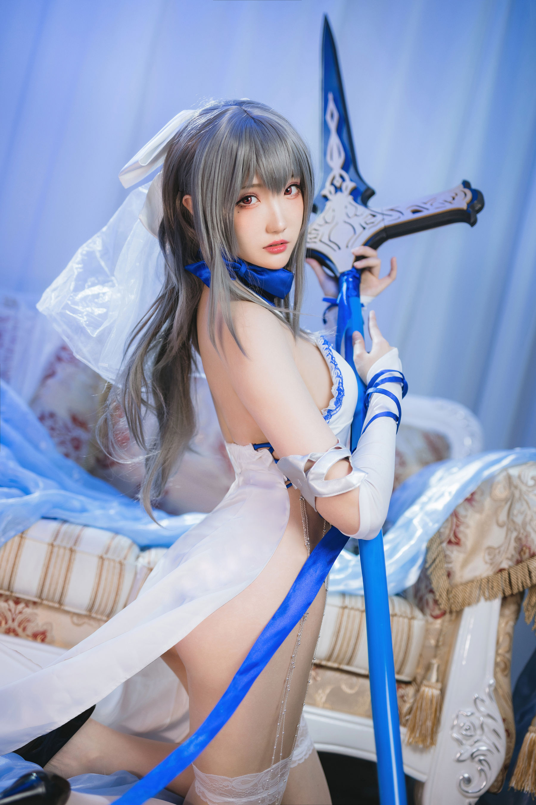 [网红COS] Coser瓜希酱福利 - 路易九世礼服