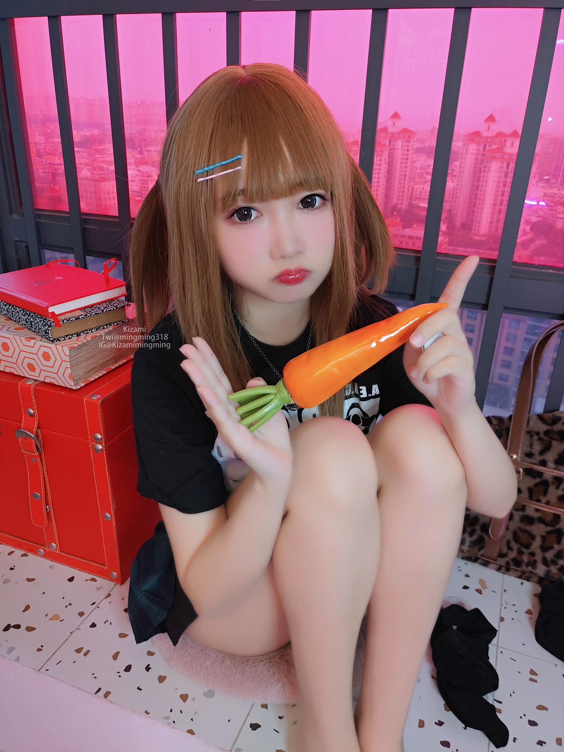 [銘銘Kizami] fantia 2021-10-21 やや不良気味の少女