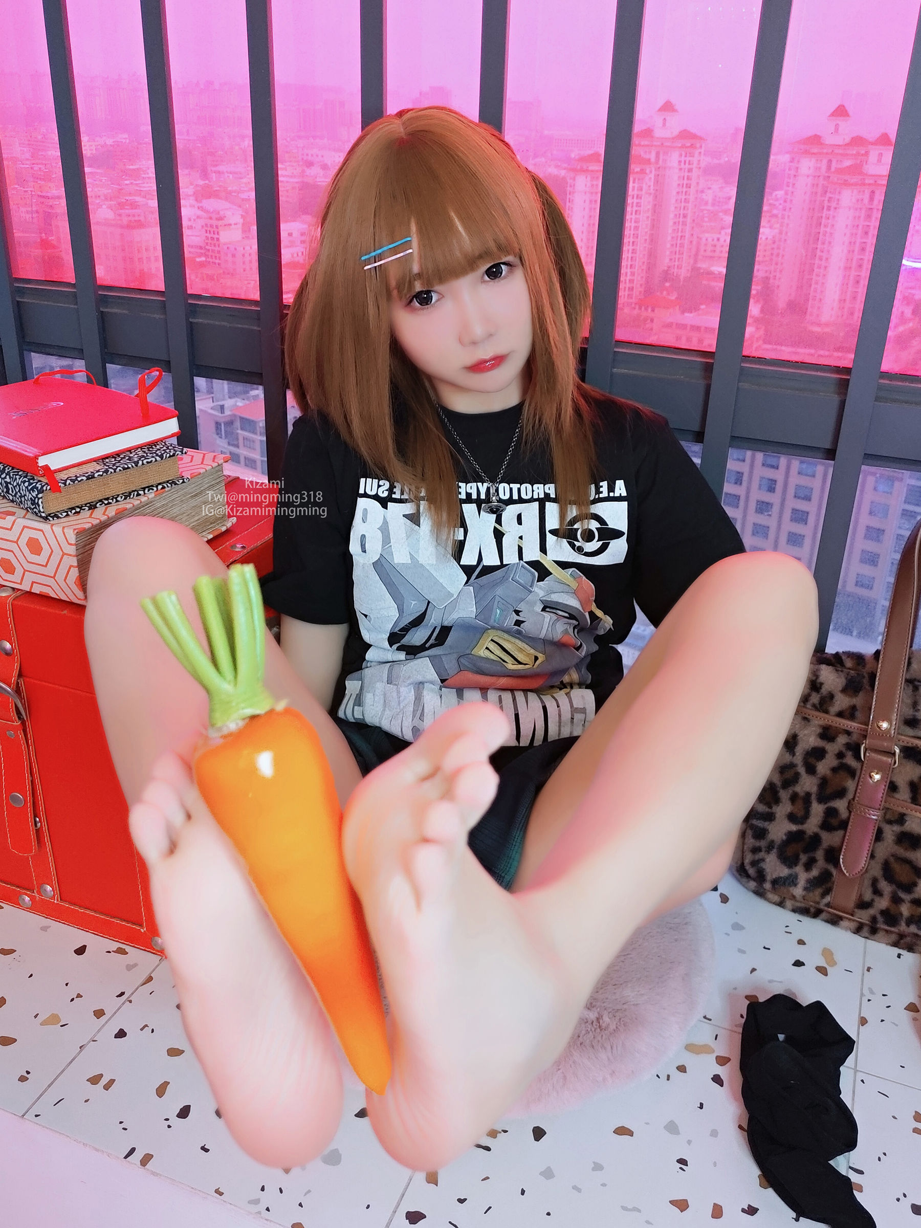 [銘銘Kizami] fantia 2021-10-21 やや不良気味の少女