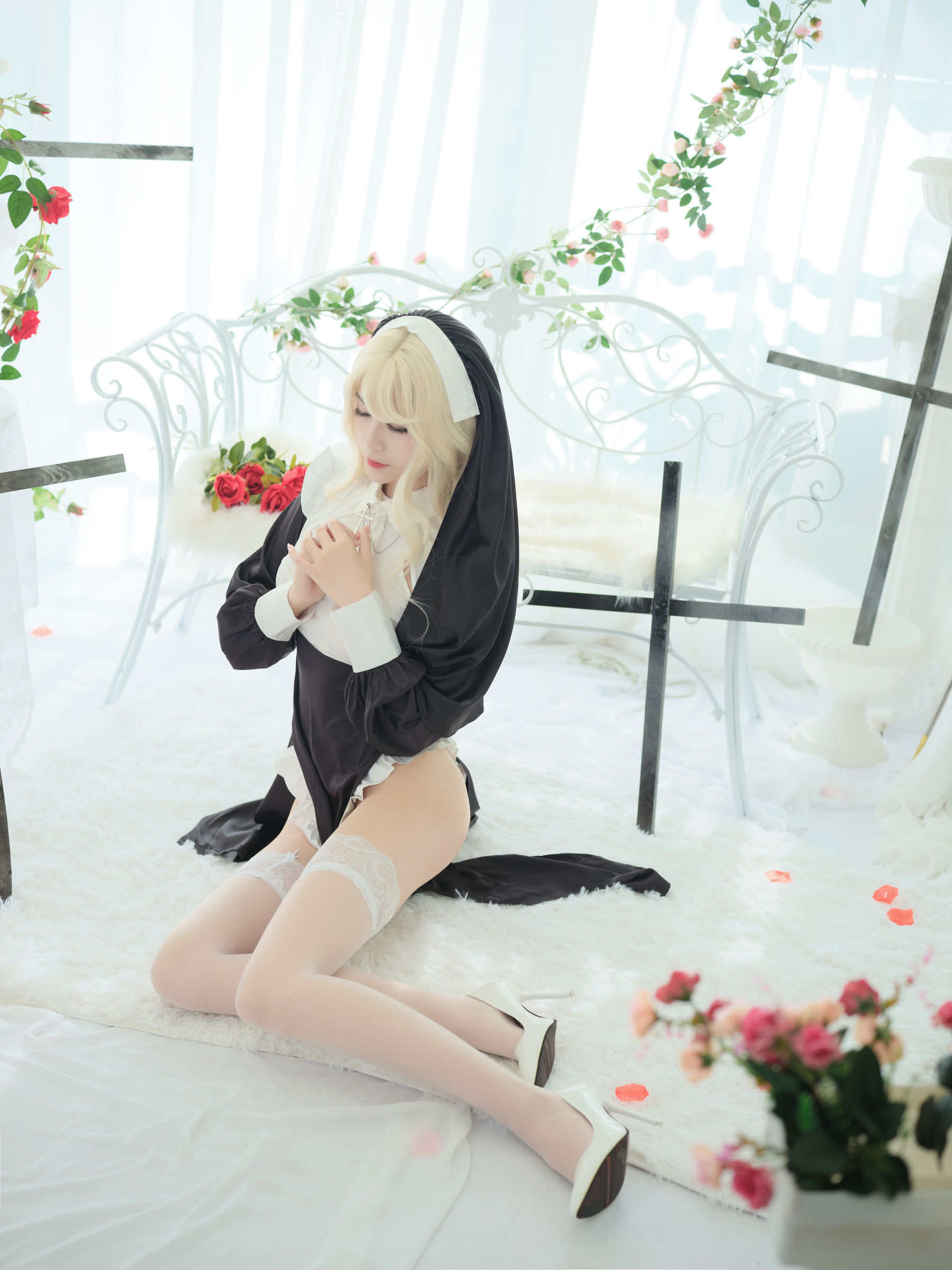 [网红COS] 一米八的大梨子 - 修女