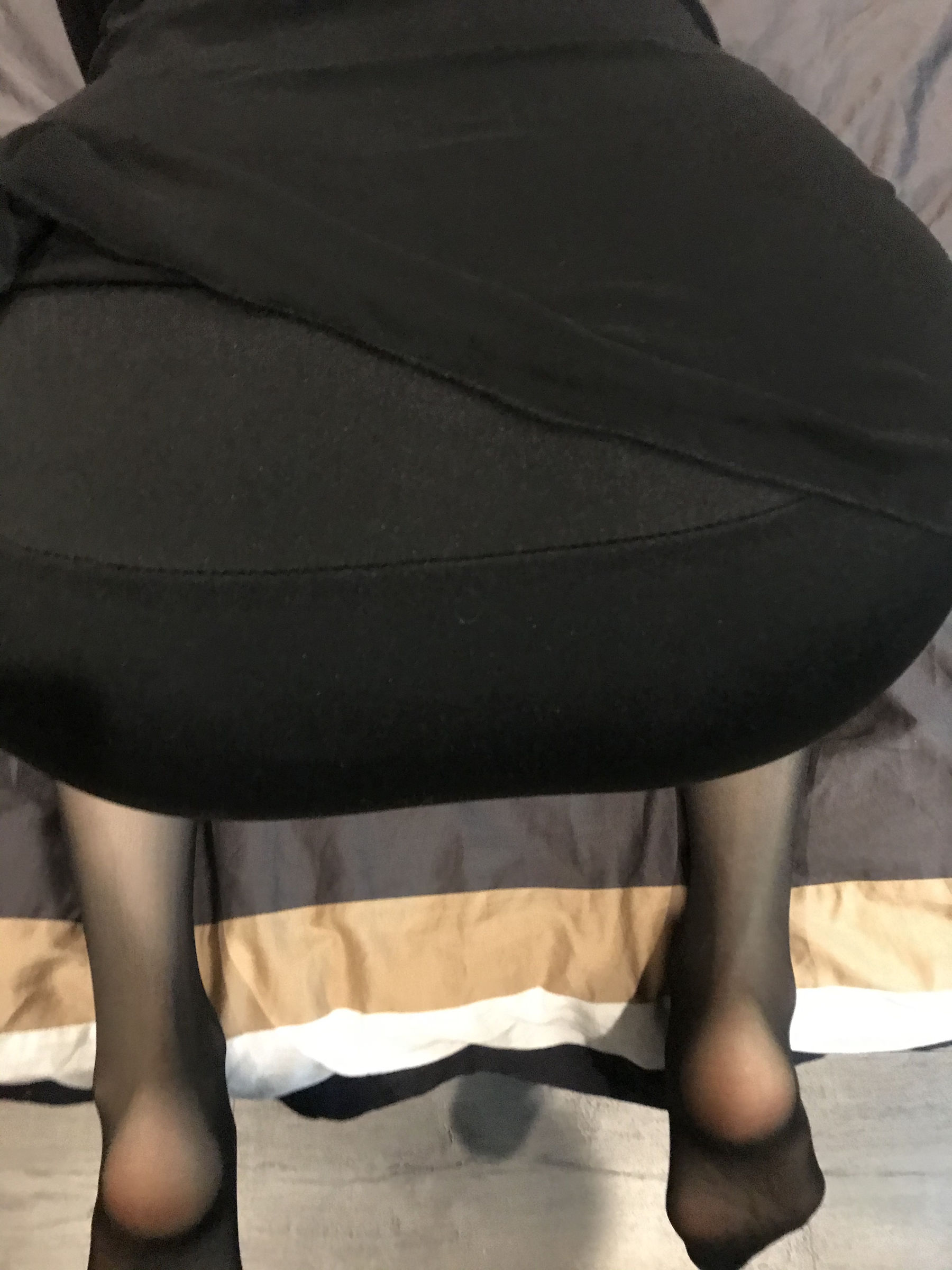 丝足博主麋鹿_Monroe 2020.03.02 皮裙肉丝