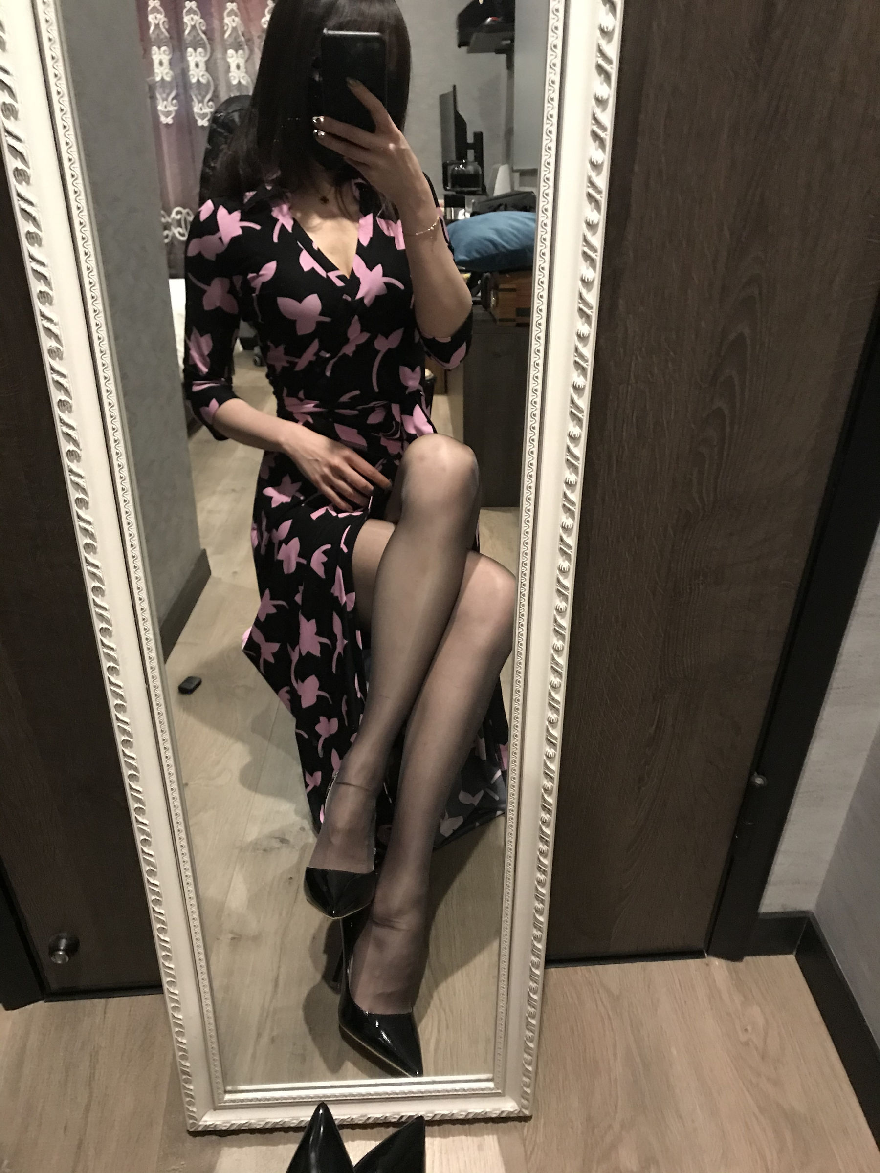 丝足博主麋鹿_Monroe 2020.03.23 包臀黑丝