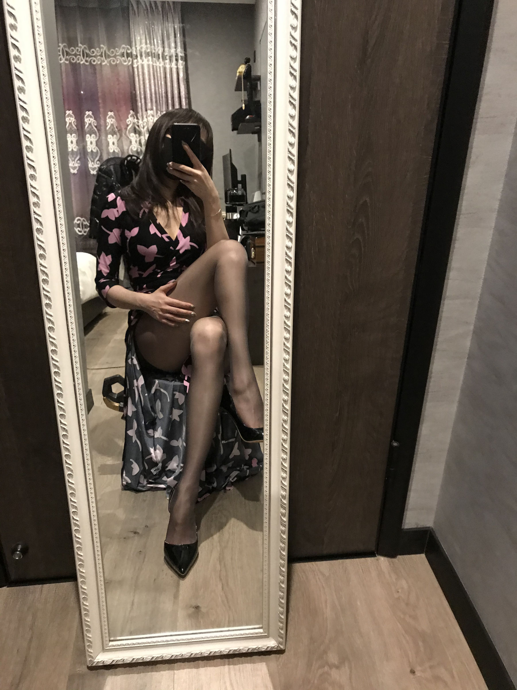 丝足博主麋鹿_Monroe 2020.03.23 包臀黑丝