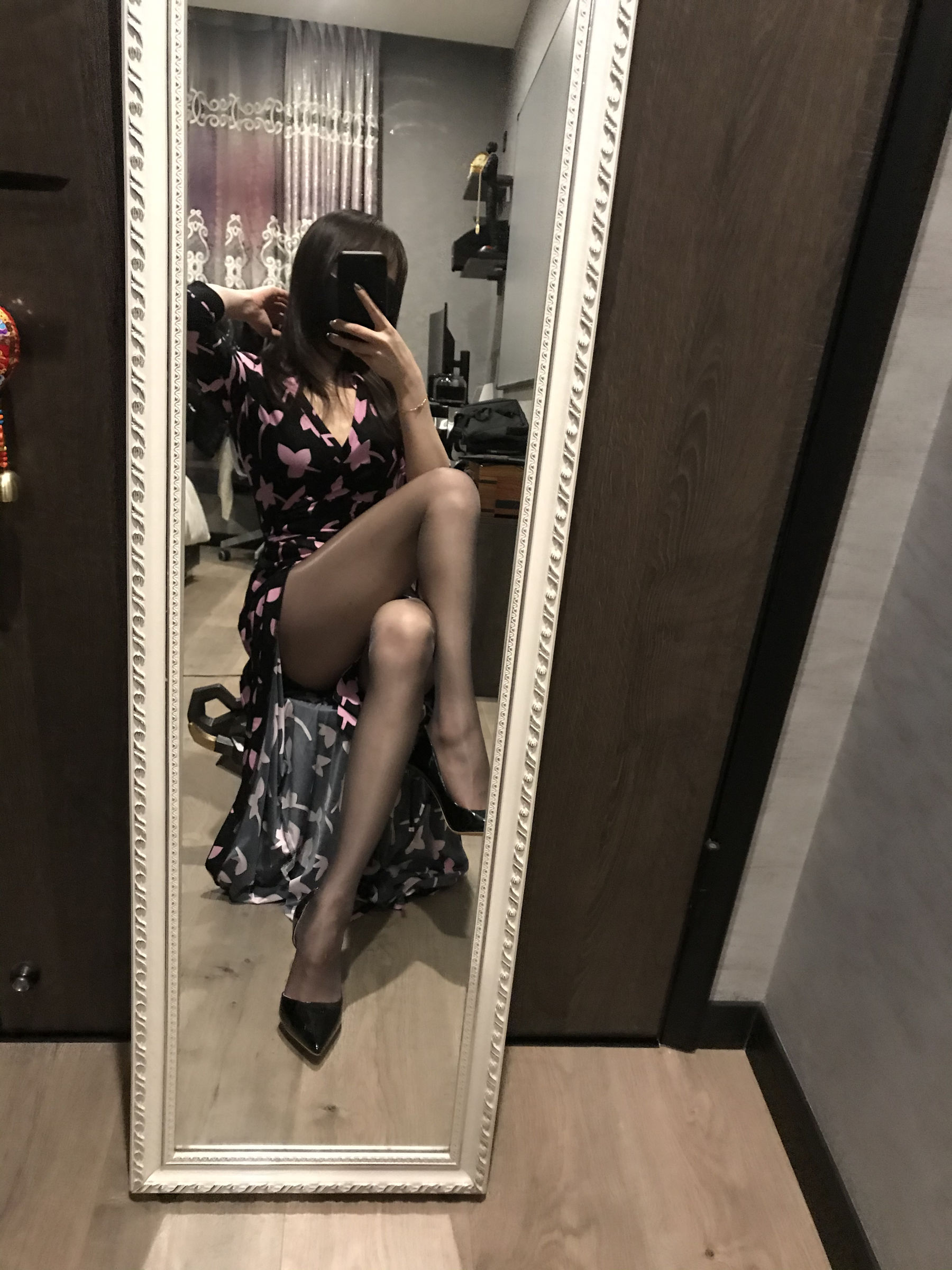 丝足博主麋鹿_Monroe 2020.03.23 包臀黑丝