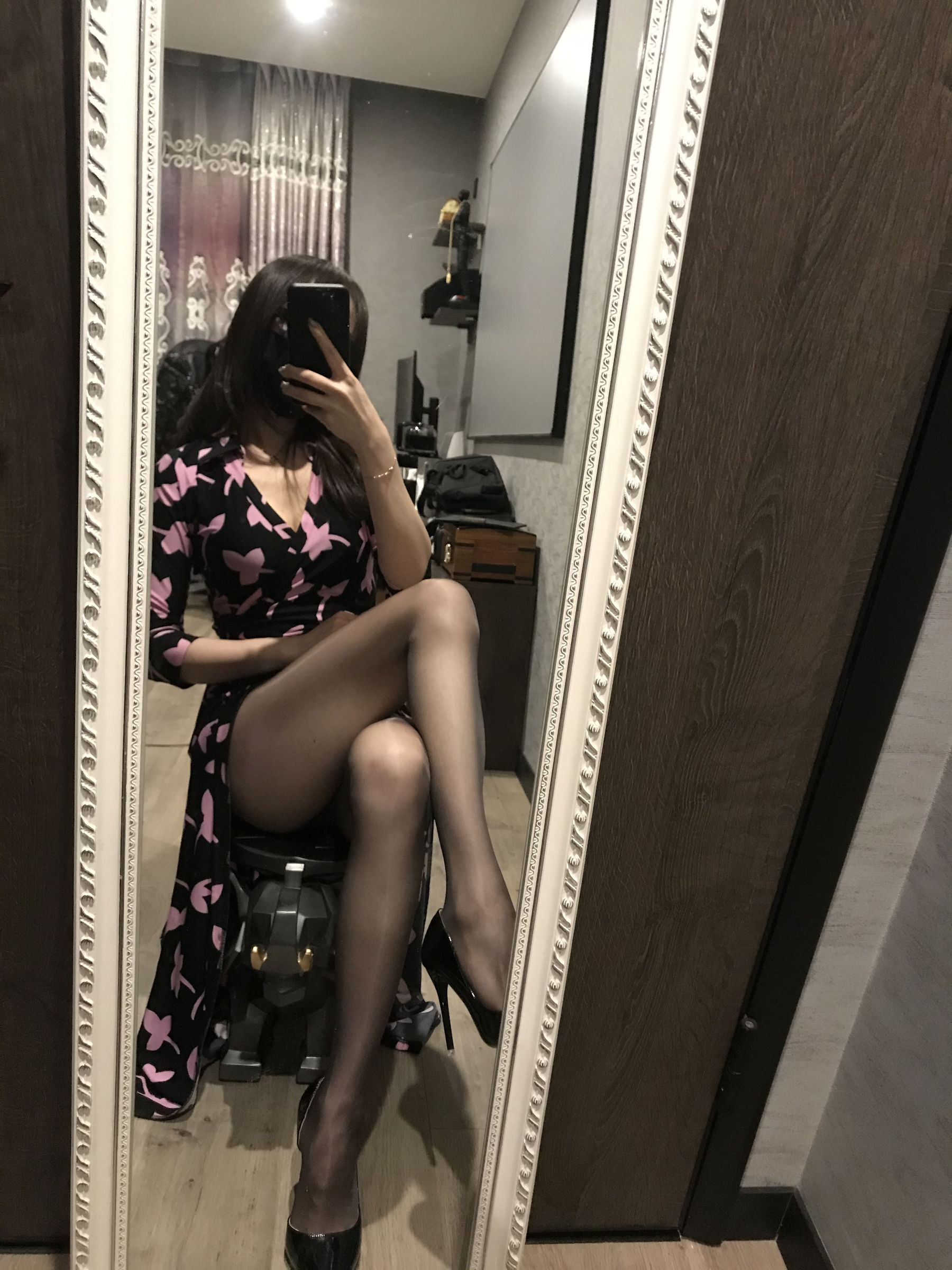 丝足博主麋鹿_Monroe 2020.03.23 包臀黑丝