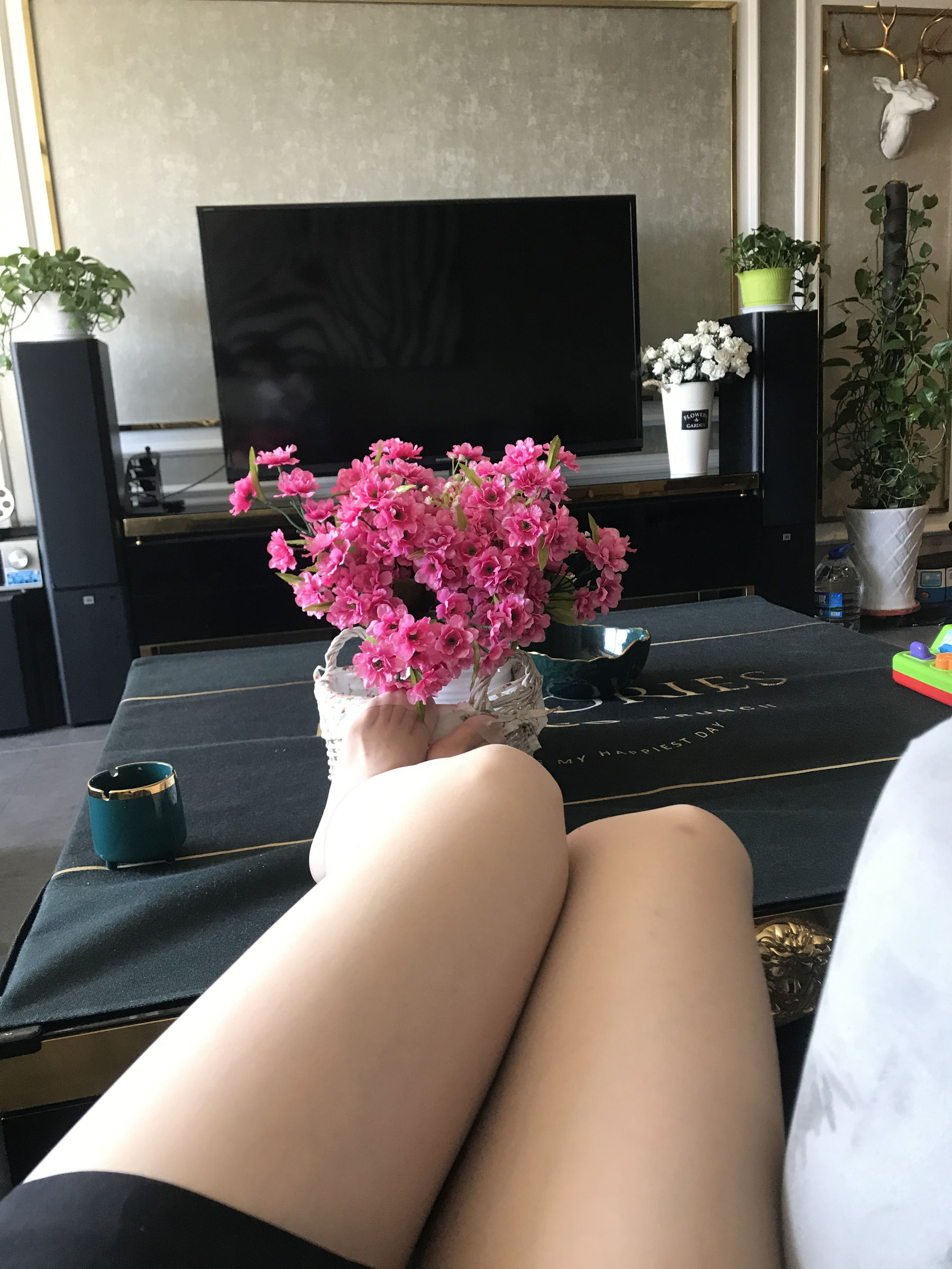 丝足博主麋鹿_Monroe 2020.03.28 丝袜集锦