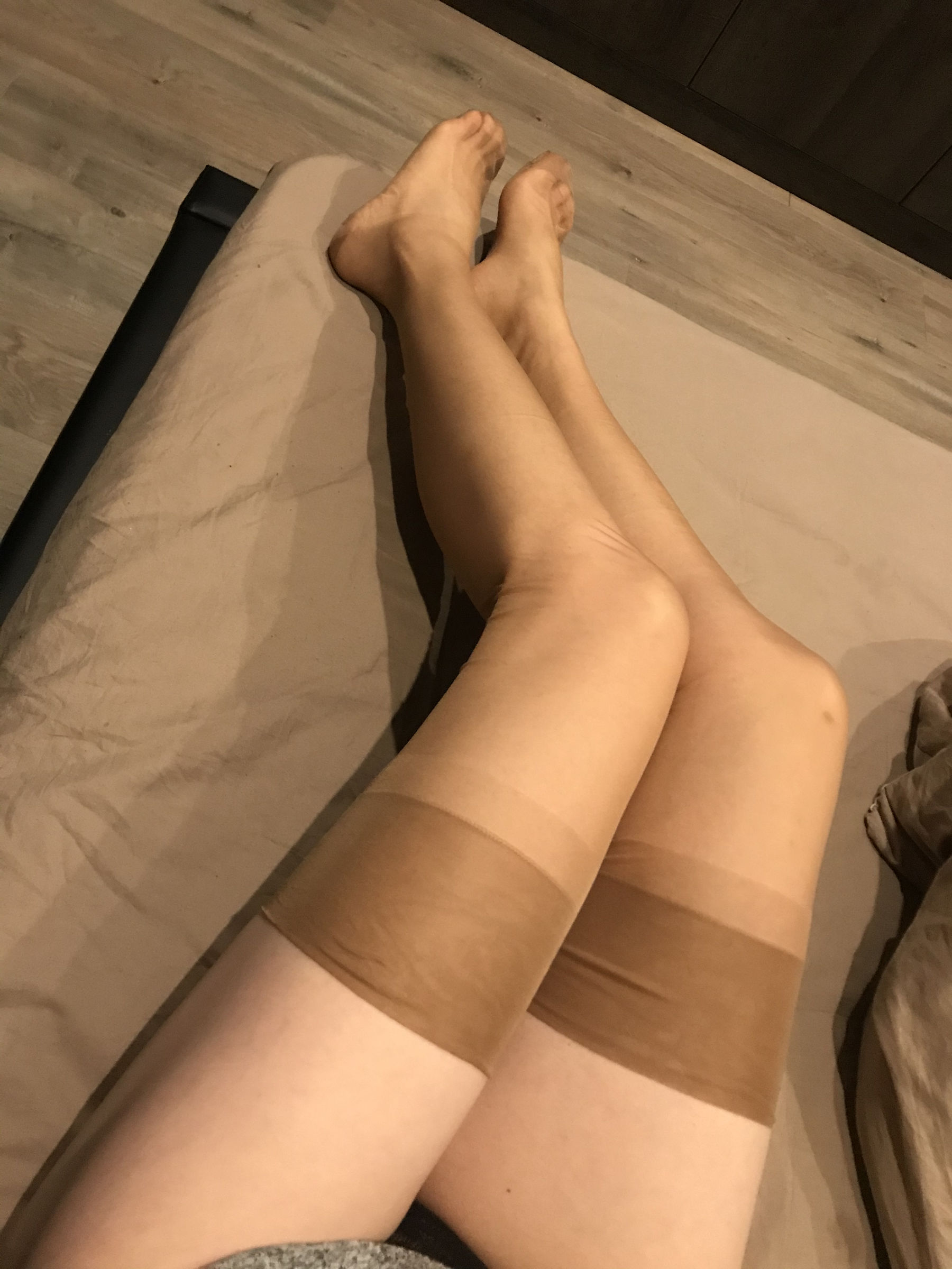 丝足博主麋鹿_Monroe 2020.03.28 丝袜集锦