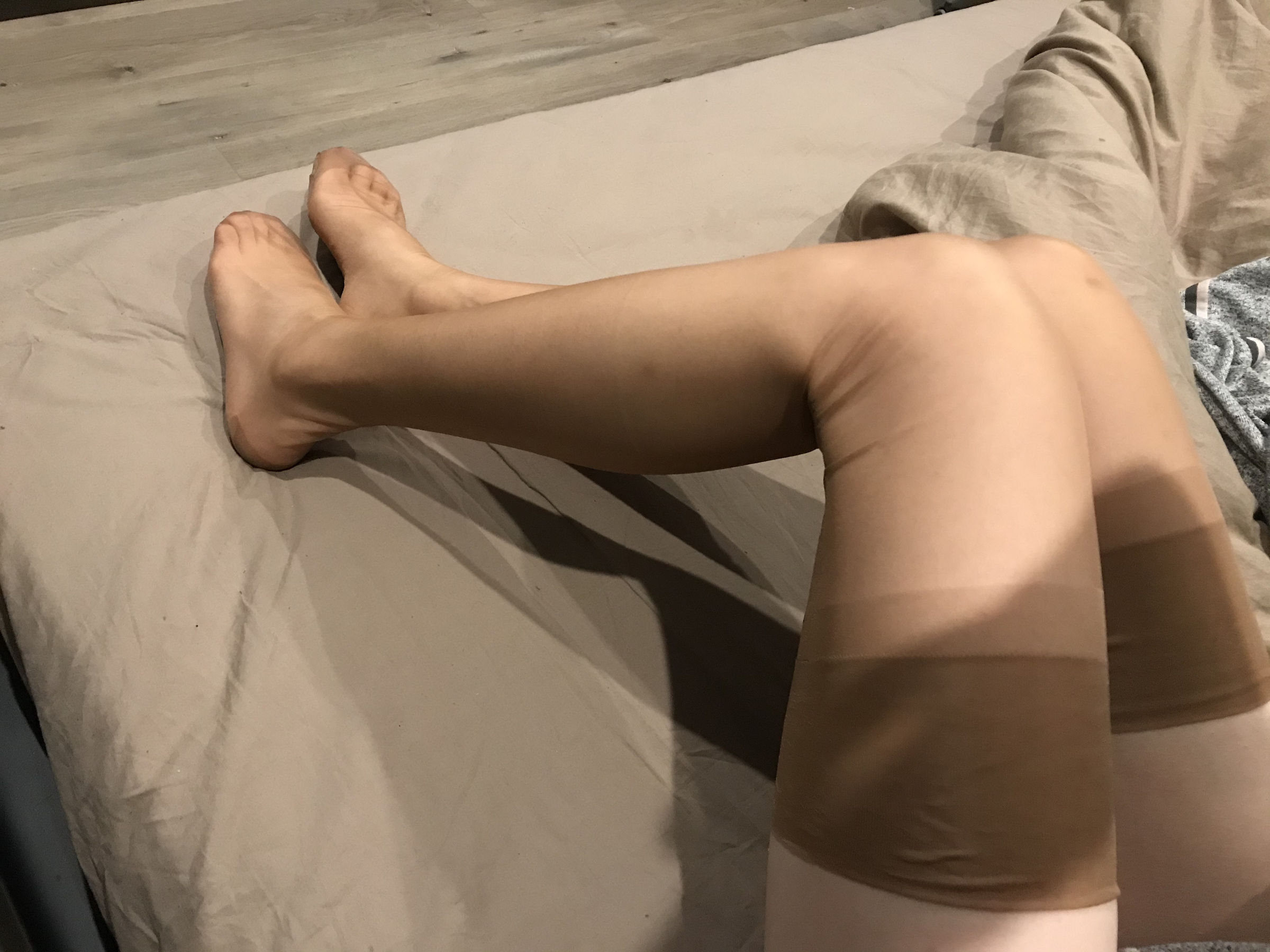 丝足博主麋鹿_Monroe 2020.03.28 丝袜集锦