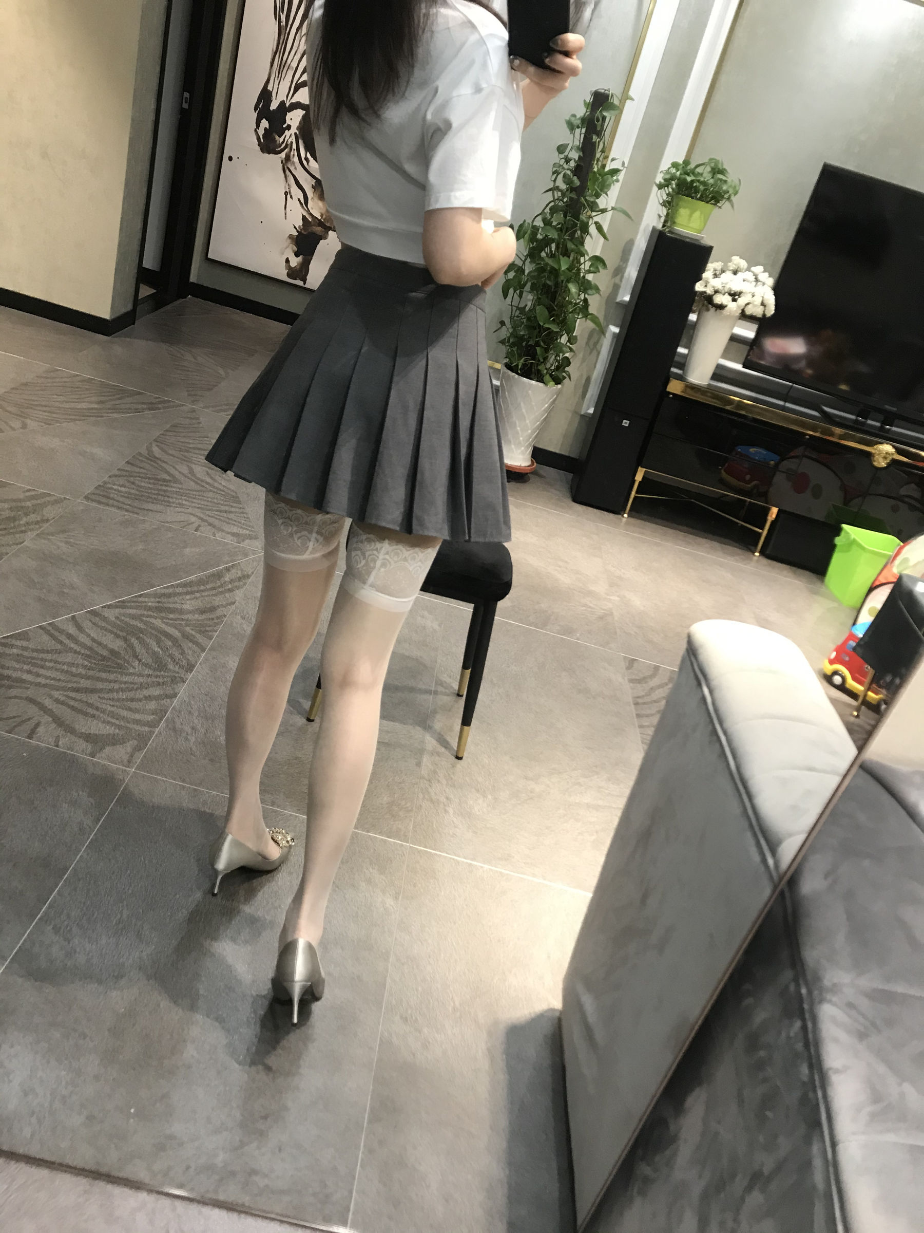 丝足博主麋鹿_Monroe 2020.04.04 圆臀诱惑