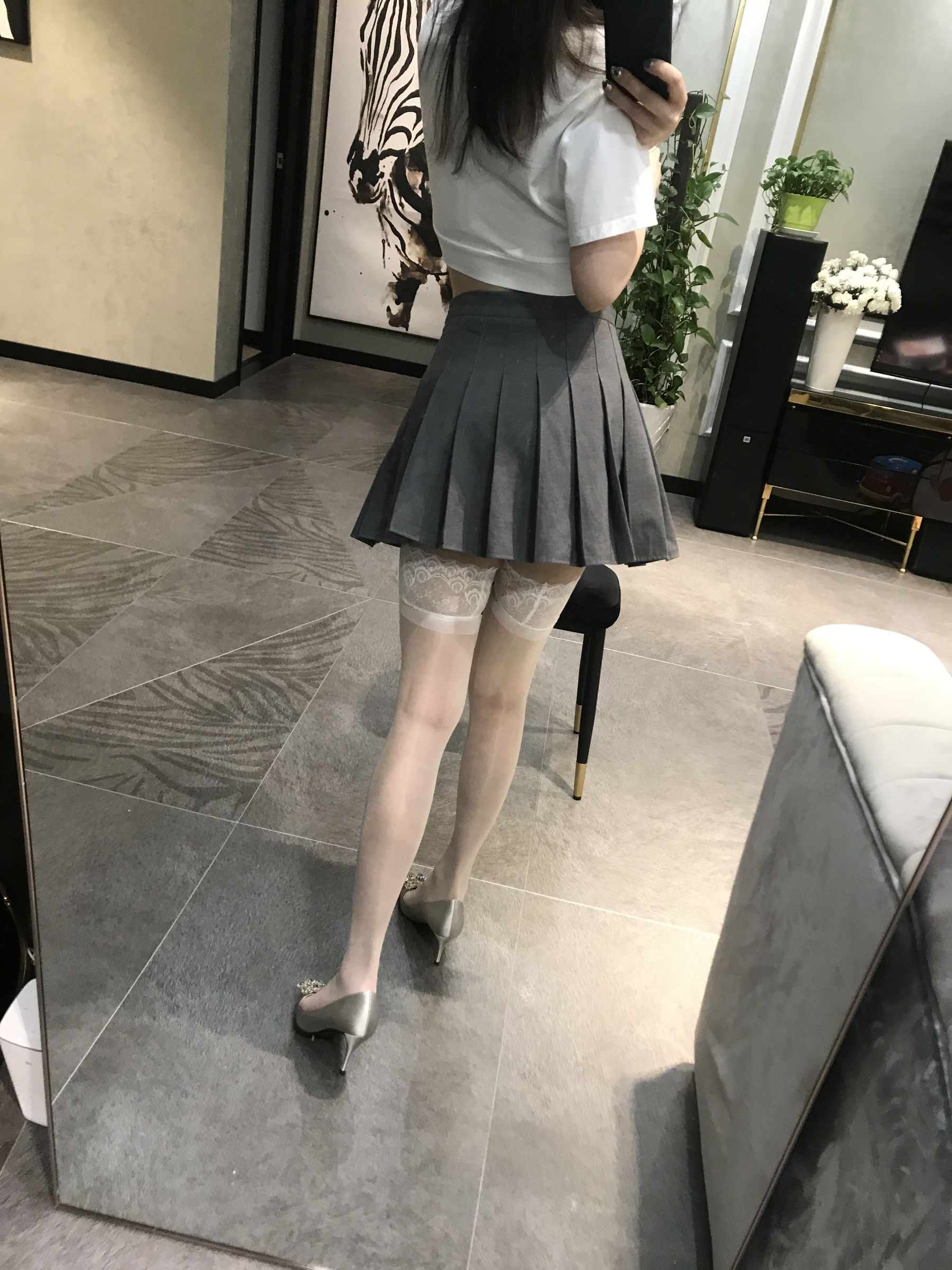 丝足博主麋鹿_Monroe 2020.04.04 圆臀诱惑