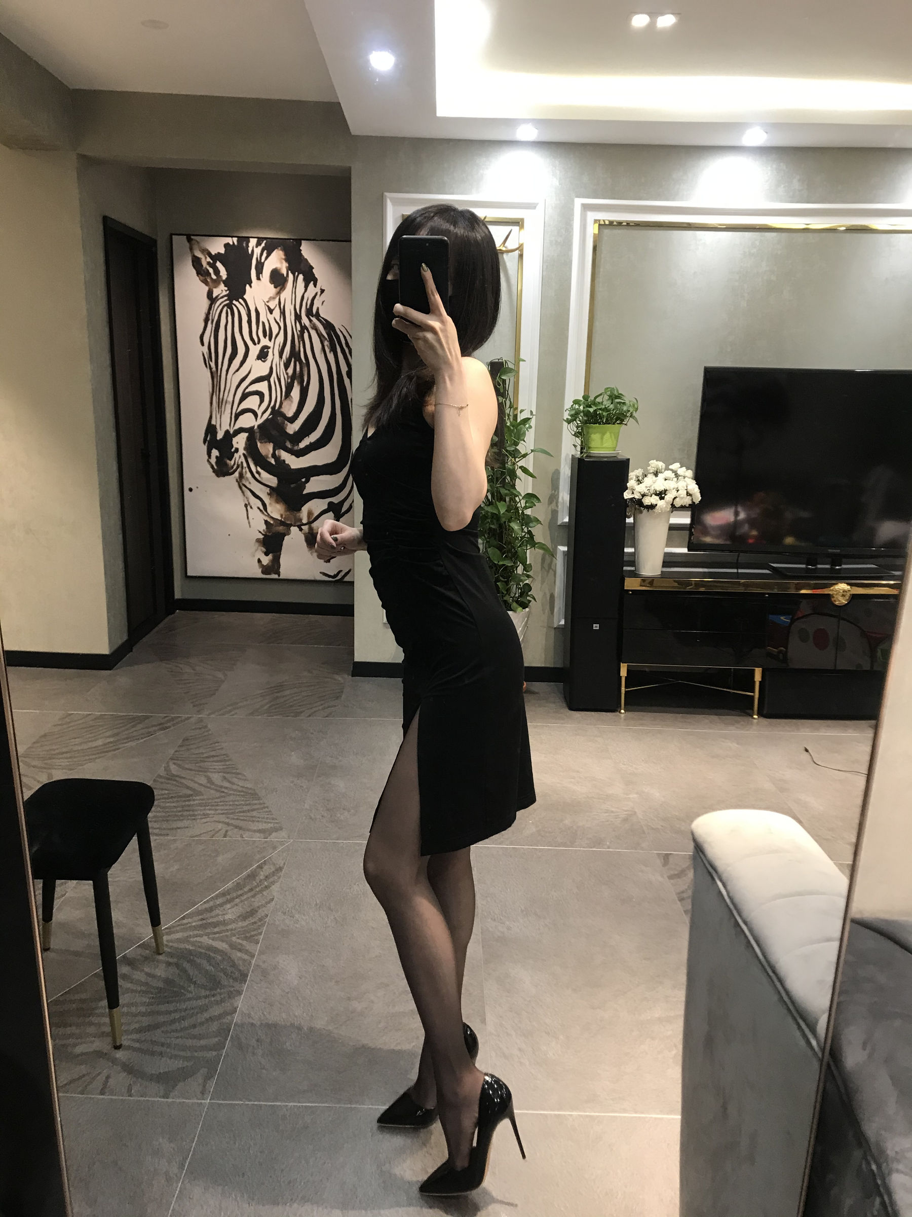 丝足博主麋鹿_Monroe 2020.04.04 圆臀诱惑