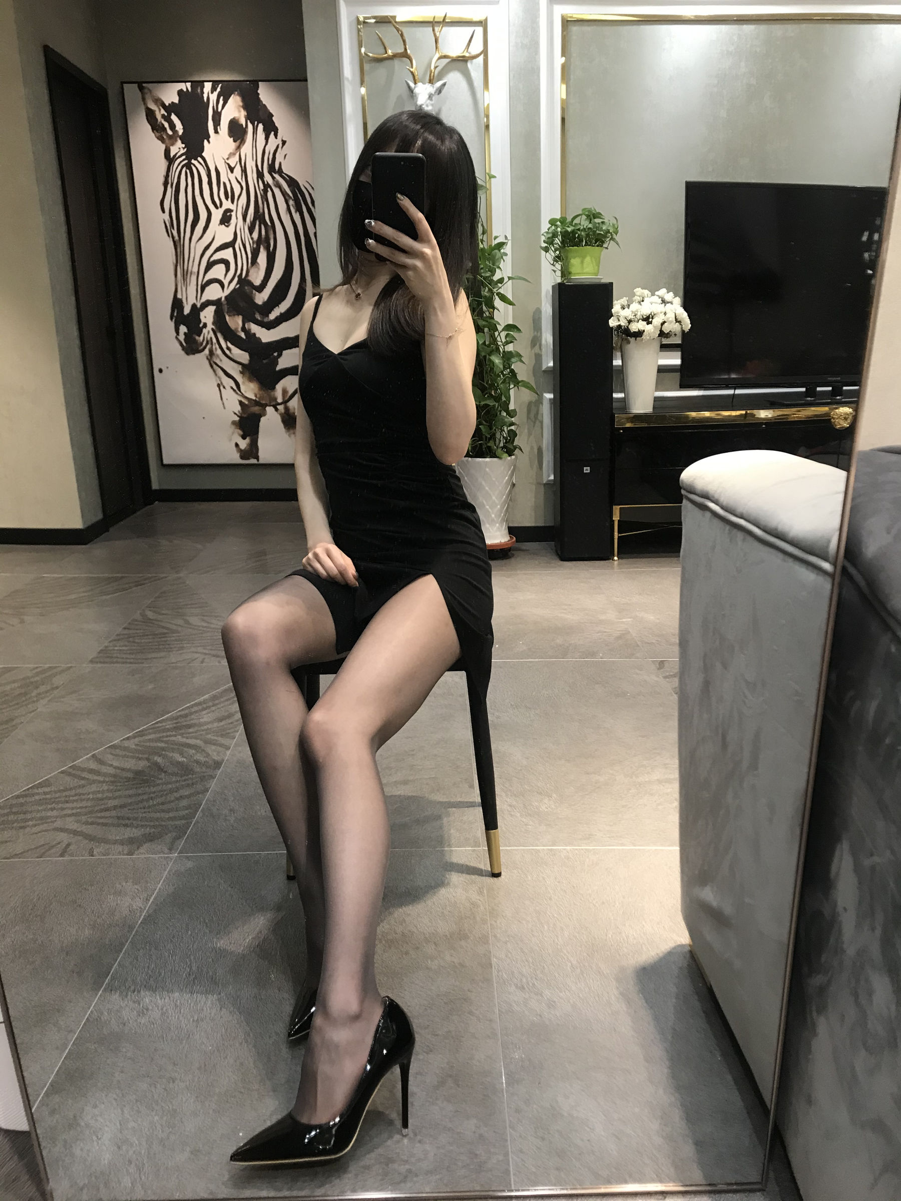 丝足博主麋鹿_Monroe 2020.04.04 圆臀诱惑