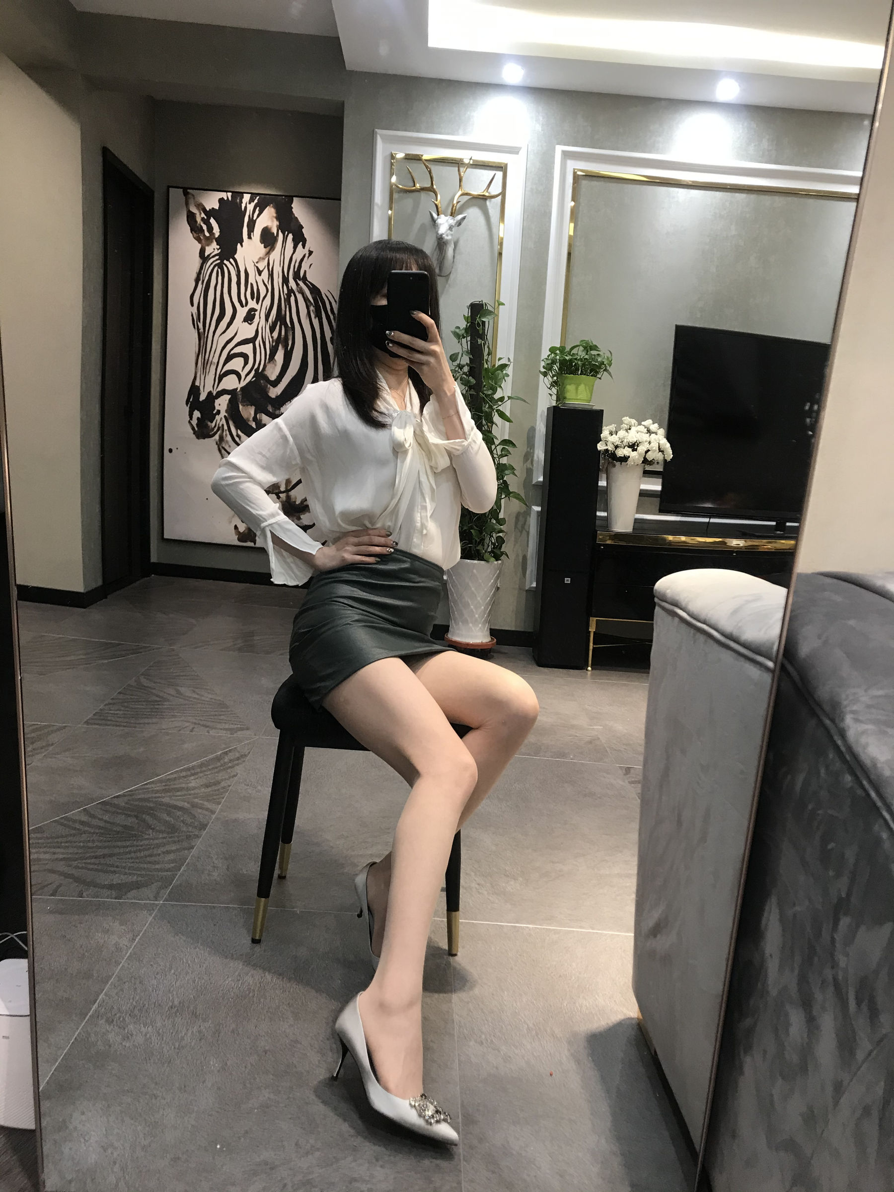丝足博主麋鹿_Monroe 2020.04.04 圆臀诱惑