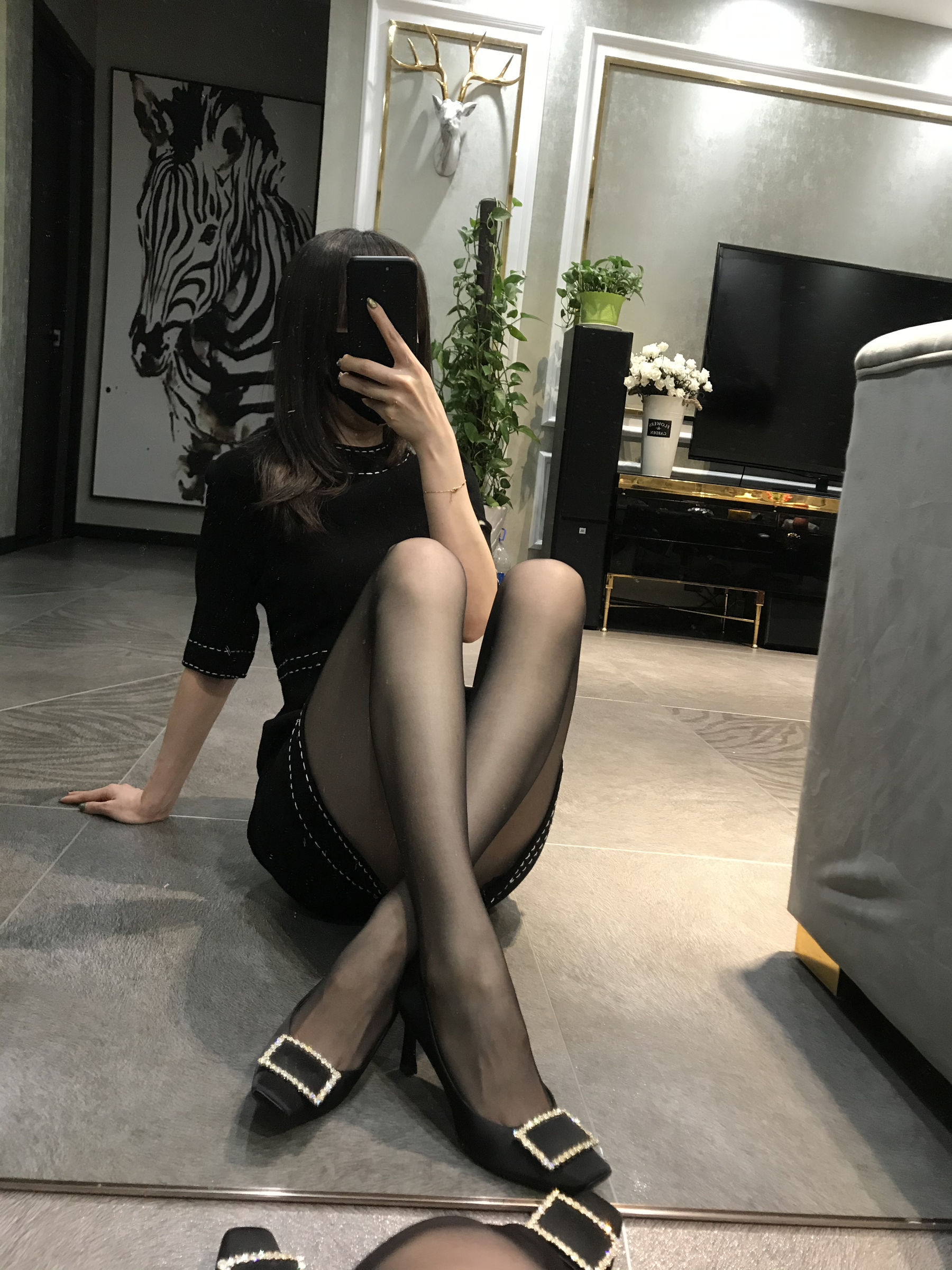 丝足博主麋鹿_Monroe 2020.04.06 难掩性感