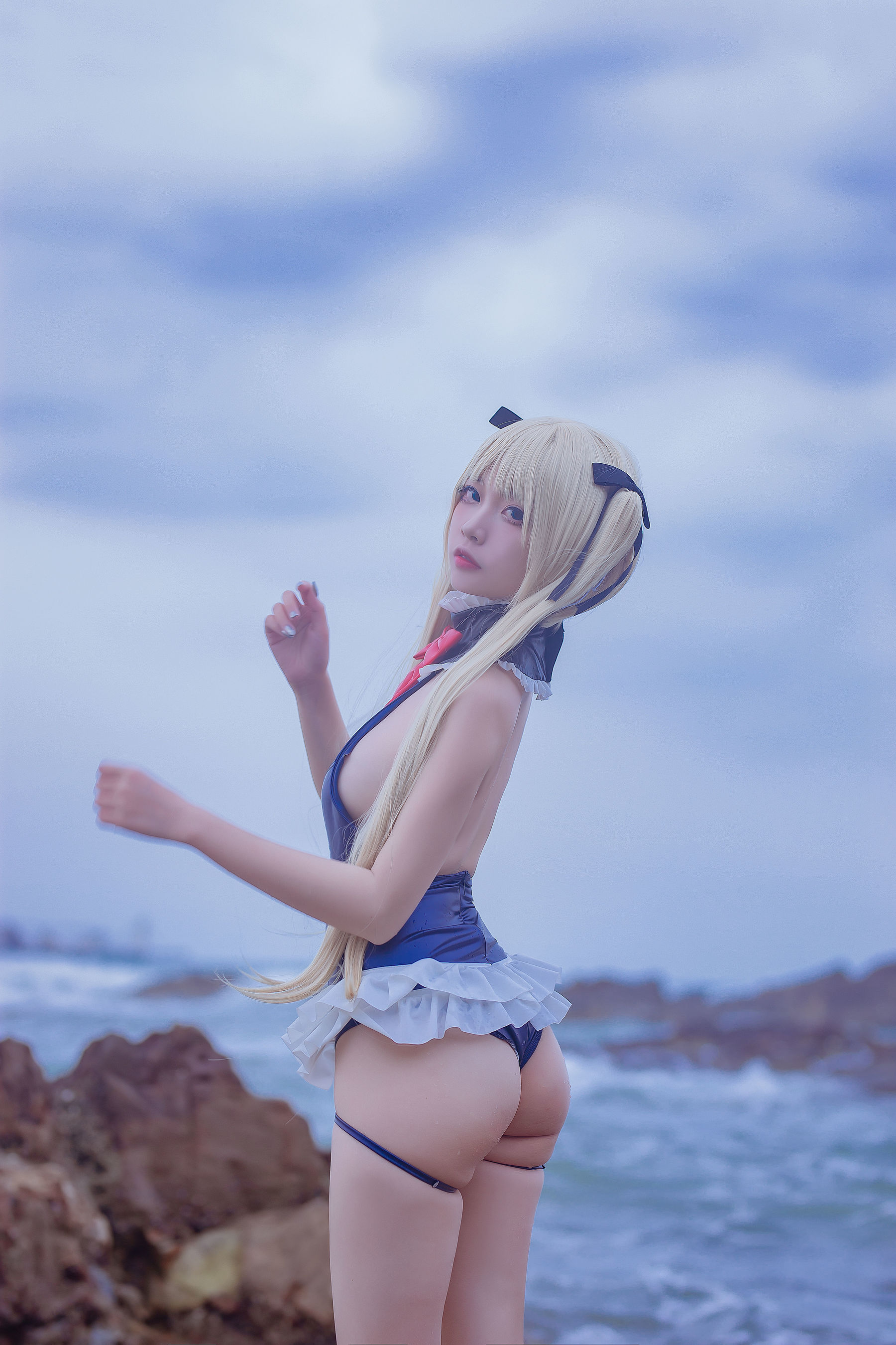 [网红COS] 人气Coser二佐Nisa - 碧蓝 玛丽罗斯泳装