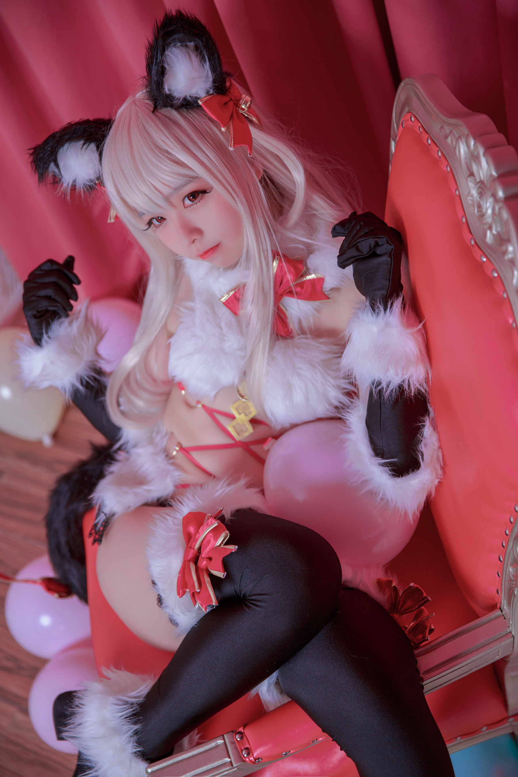[网红COS] 动漫博主G44不会受伤 - 魔法少女伊莉雅 危险野兽