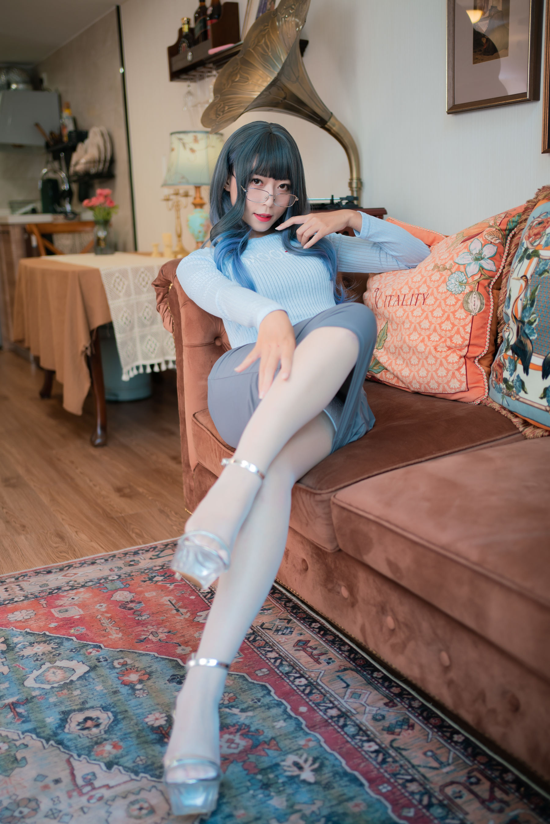 [网红COS] 动漫博主Money冷冷 - 吉他少女