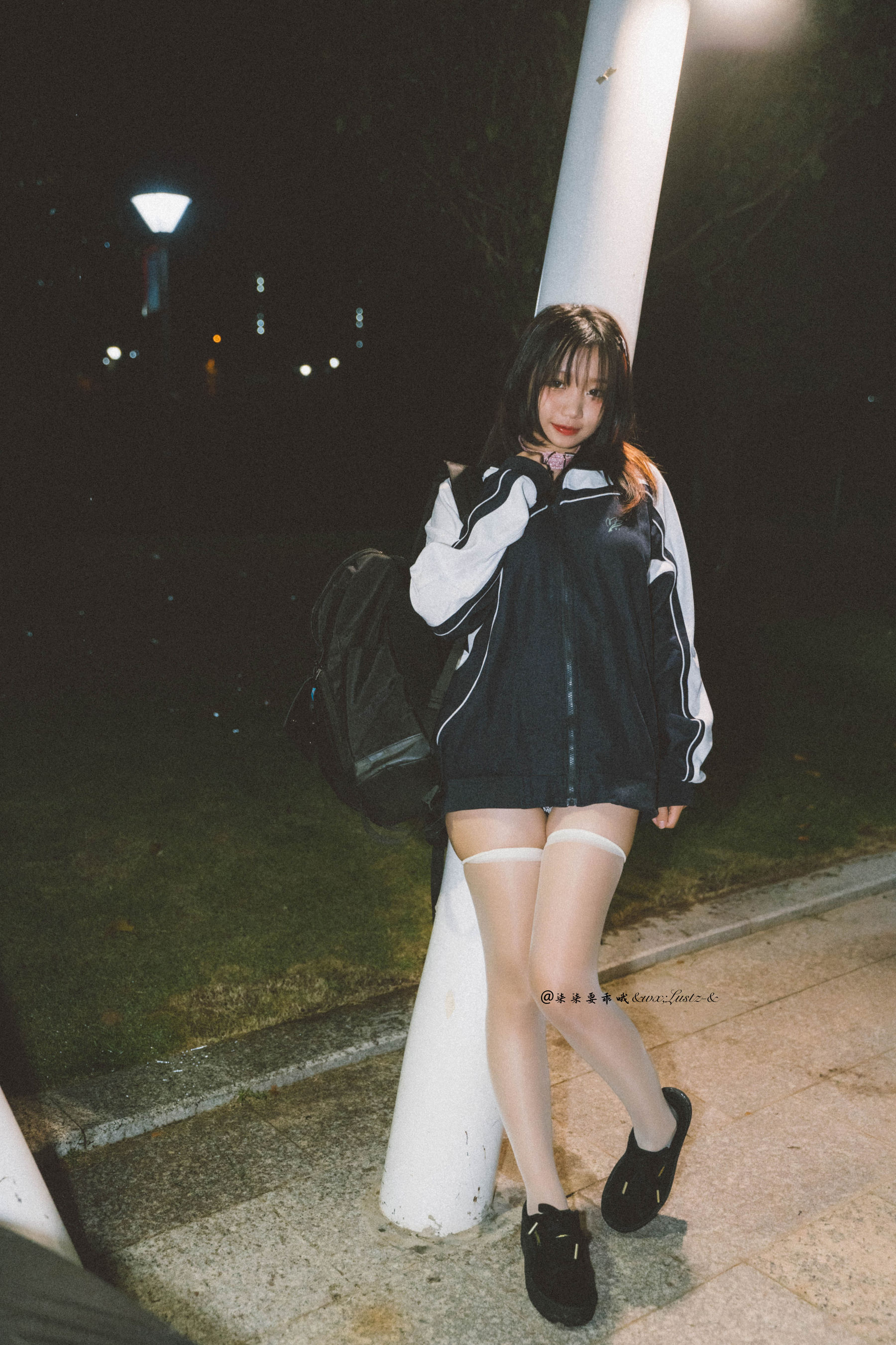 [网红COS] 动漫博主柒柒要乖哦 - 校服