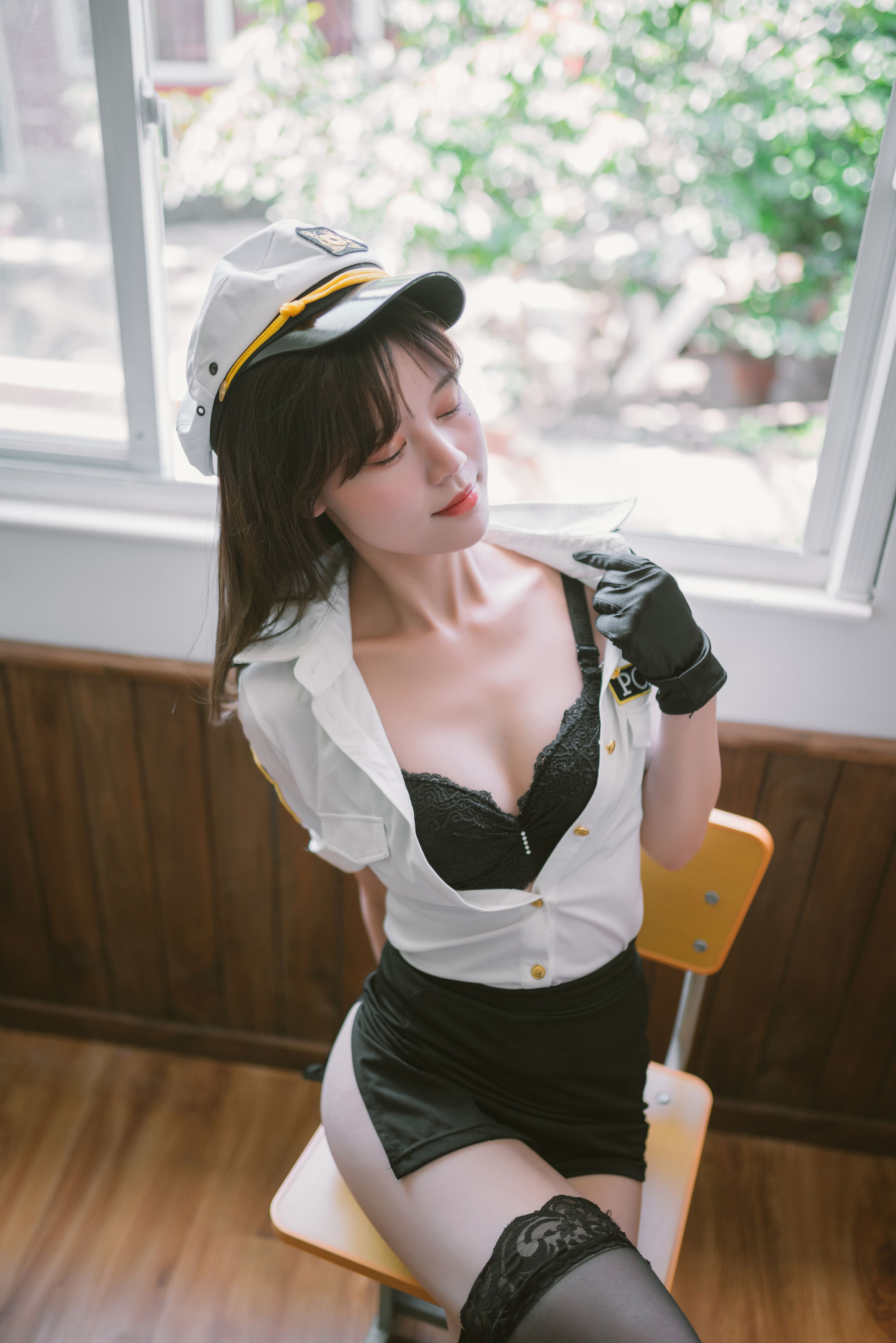 [网红COS] 千反田鹿子 - 日常女警
