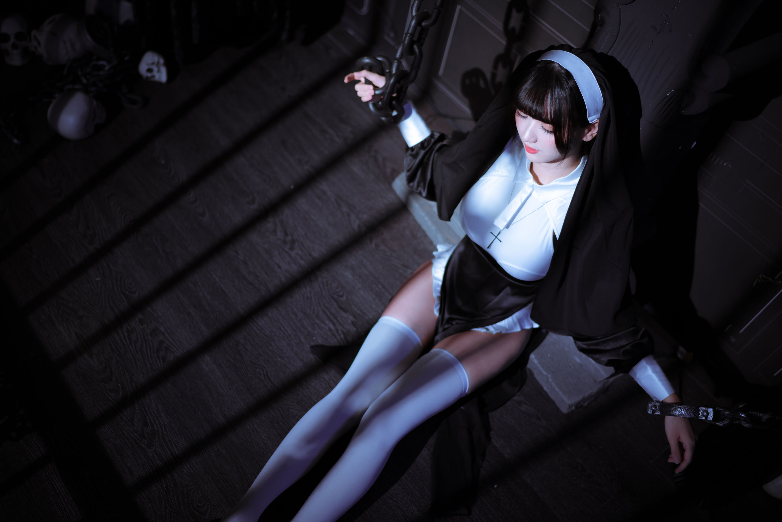 [网红COS] 可爱妹子陆卿卿kyokyo - 修女