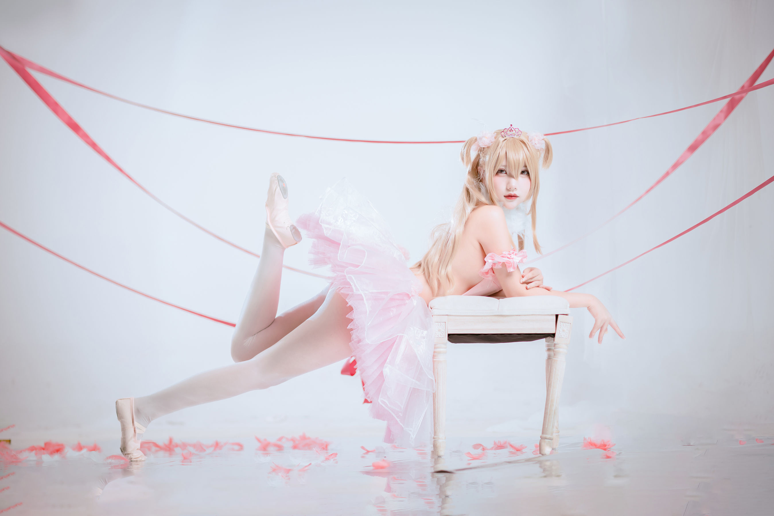 [网红COS] 是一只熊仔吗 - anmi 后辈酱