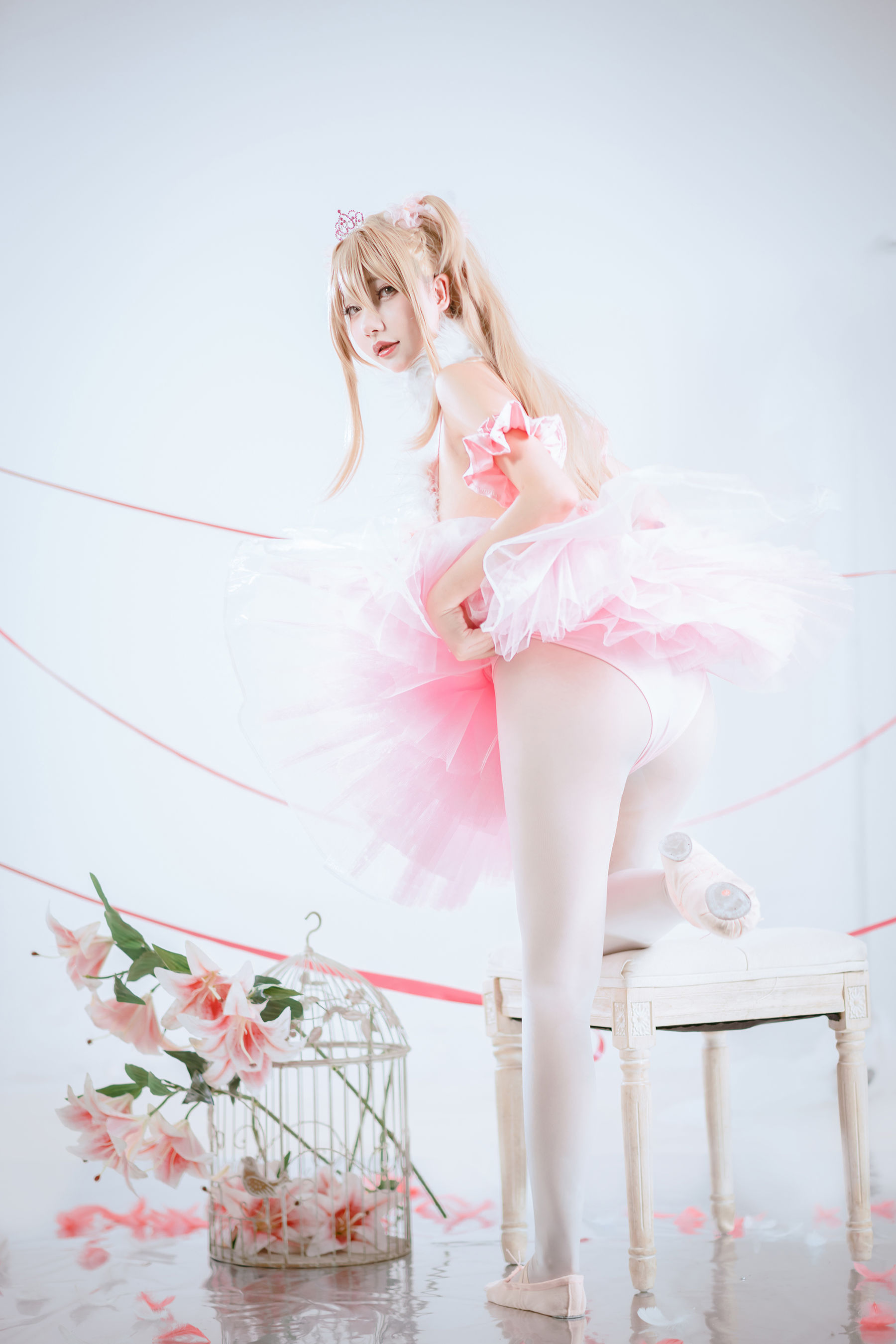 [网红COS] 是一只熊仔吗 - anmi 后辈酱